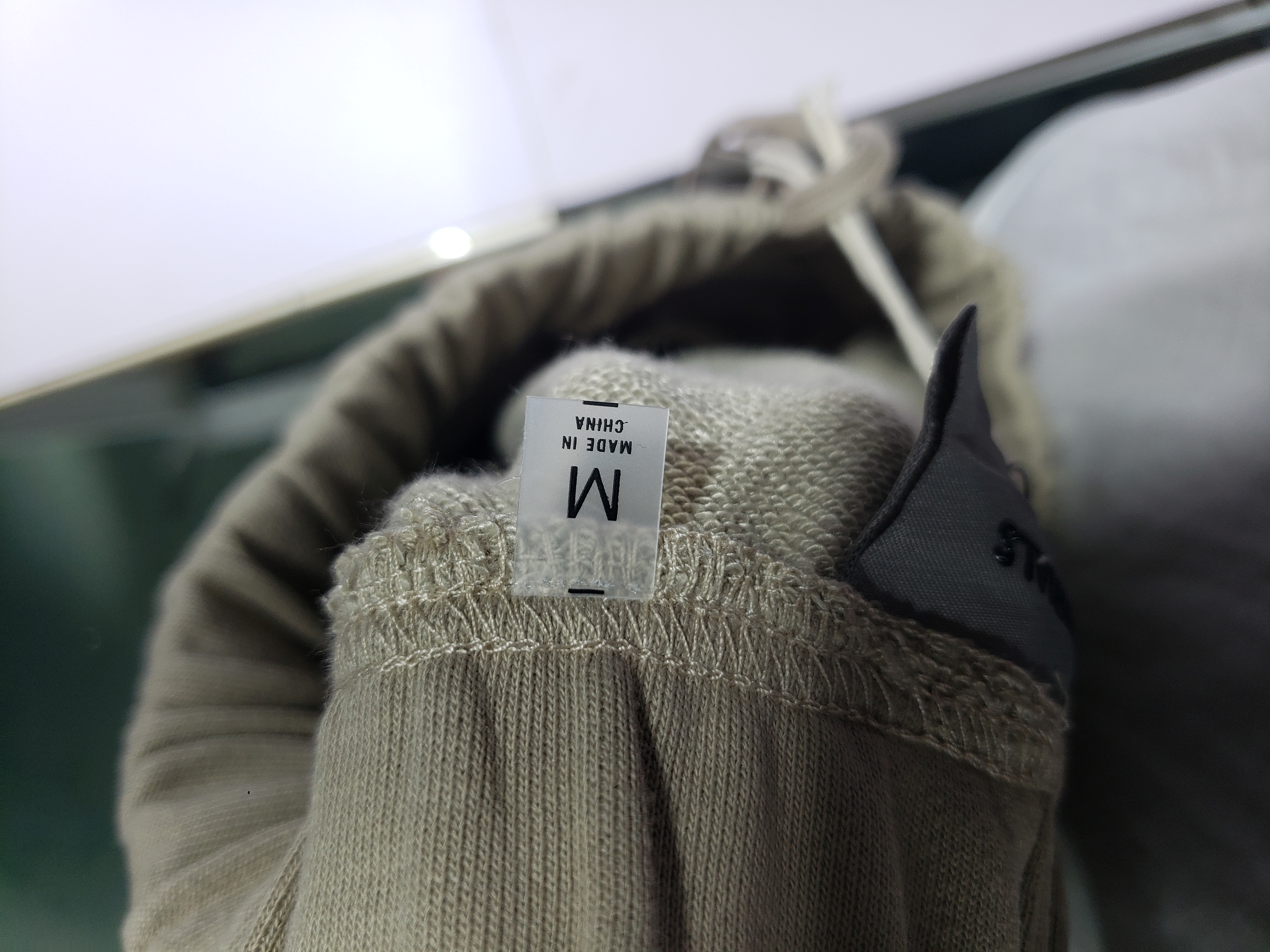 Fear of God Essentials Reflective Short CX55 LC8815 review Stockicks 00