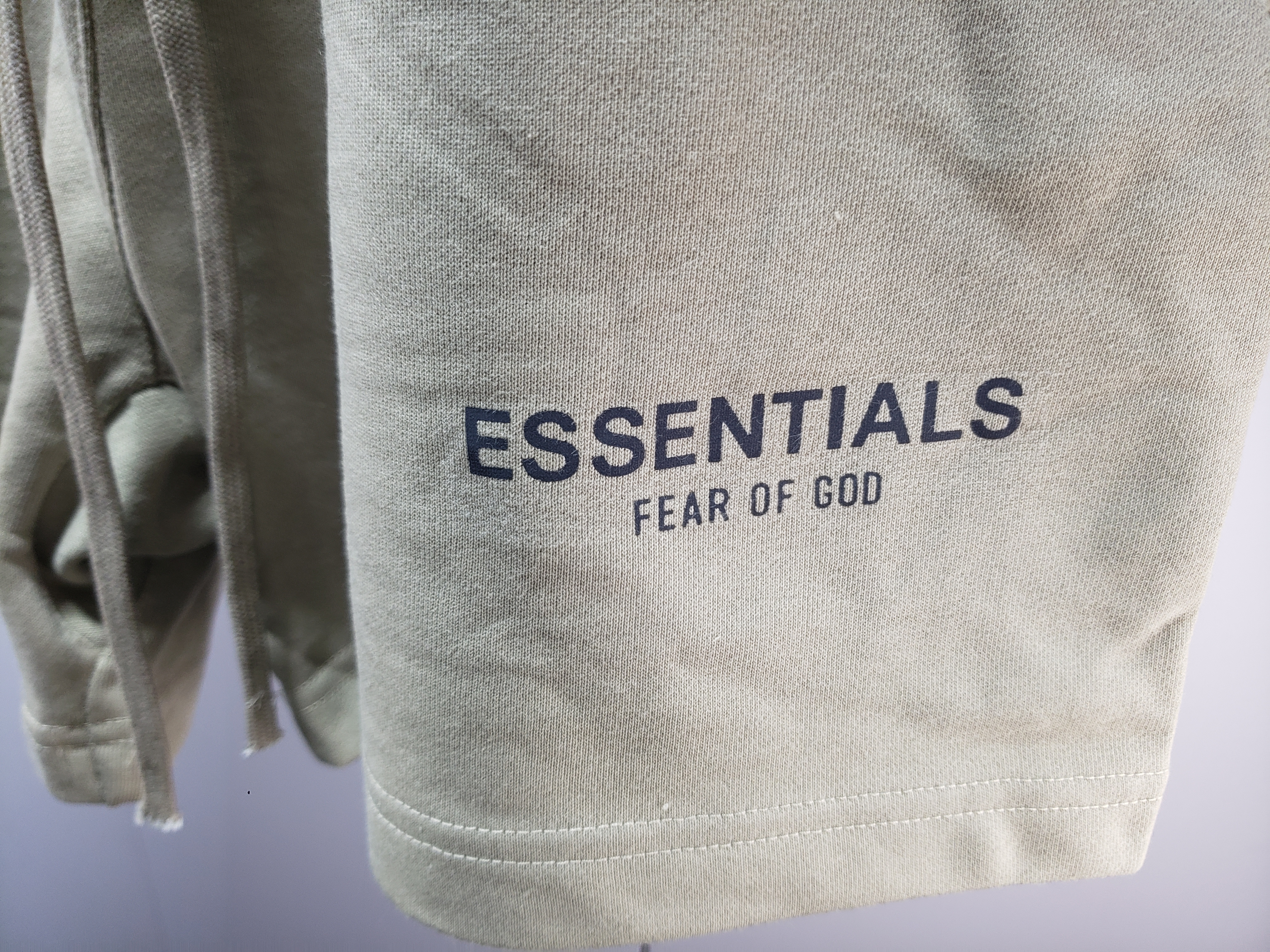 Fear of God Essentials Reflective Short CX55 LC8815 review Stockicks 02