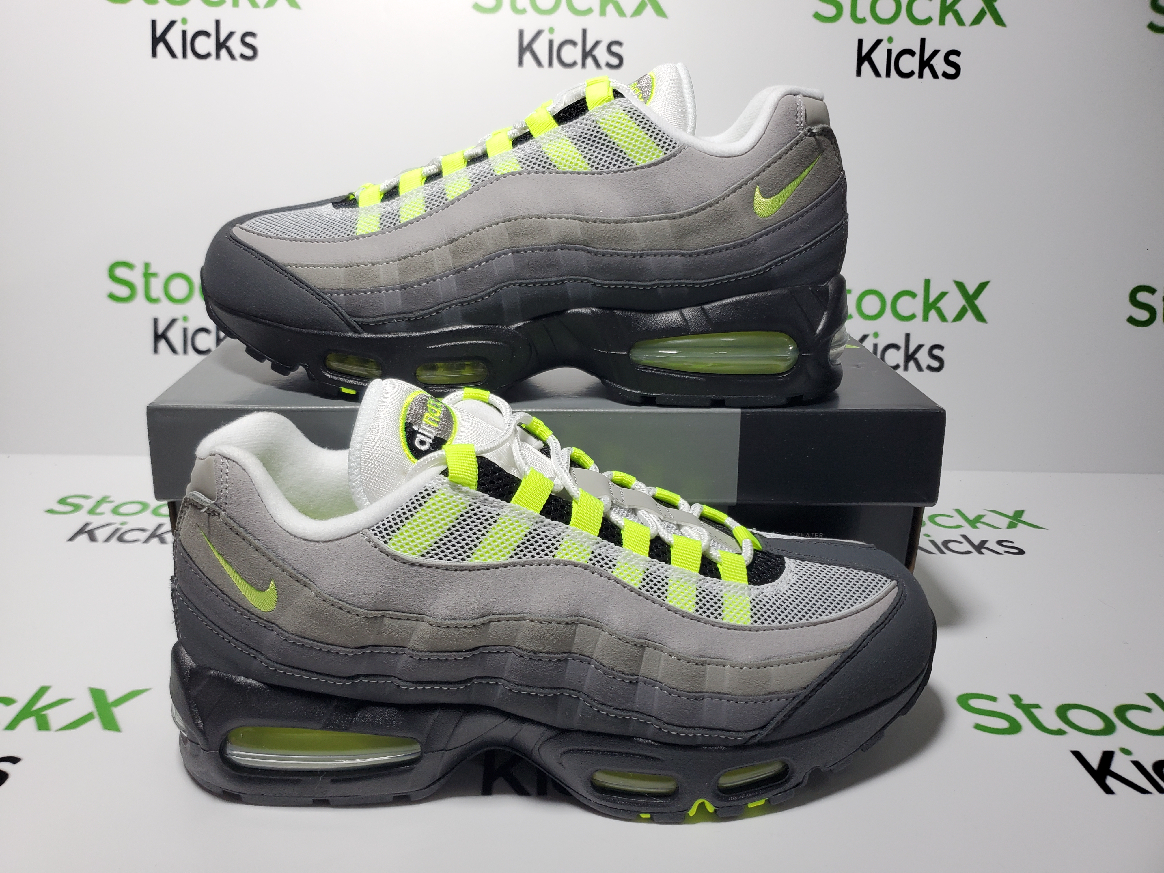 PK God Batch Nike Air Max 95 OG 'Neon' CT1689-001 review Stockicks 05