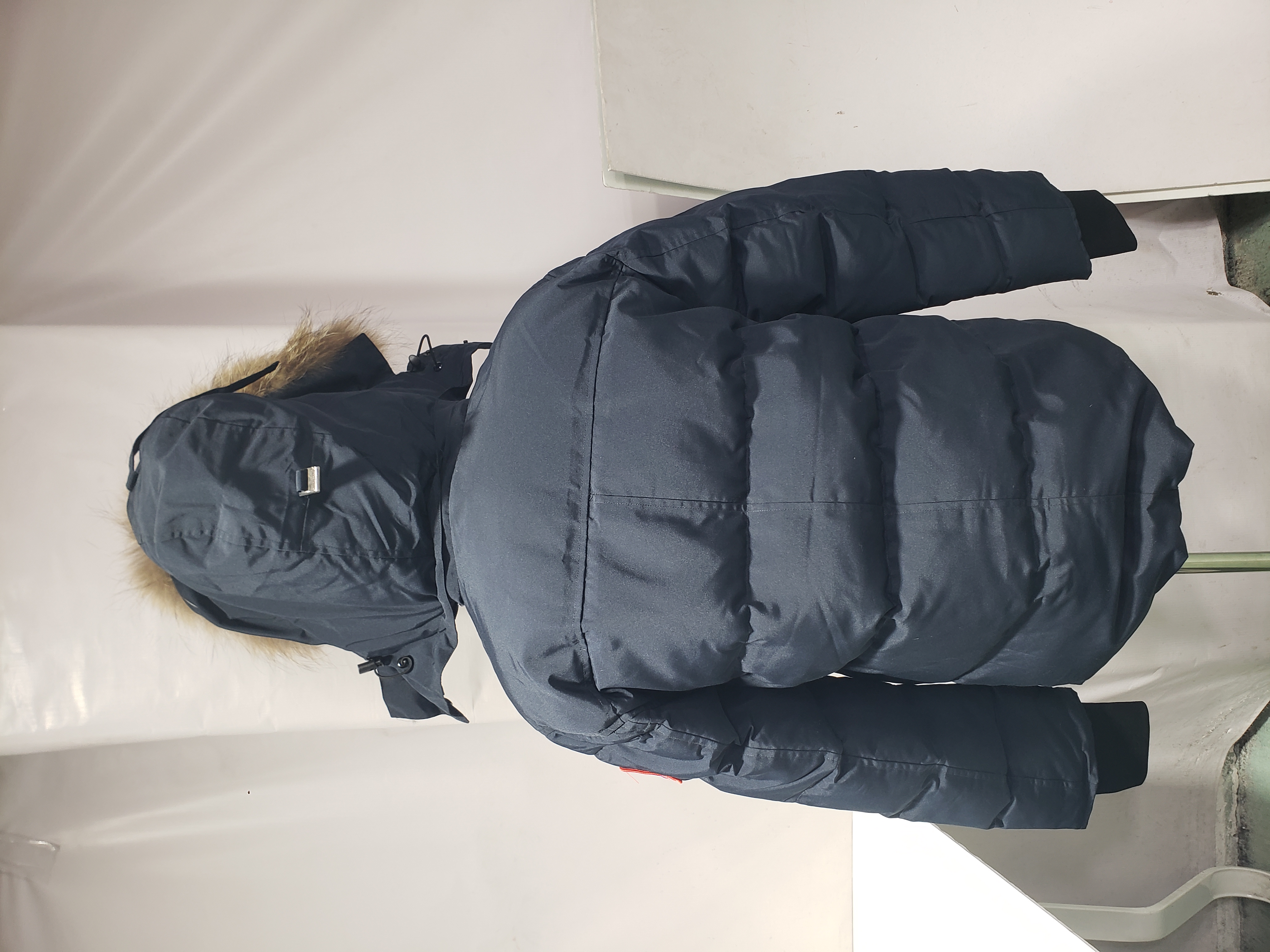Canada Goose Wyndham Parka Deep Blue Down Jacket review Stockicks 04