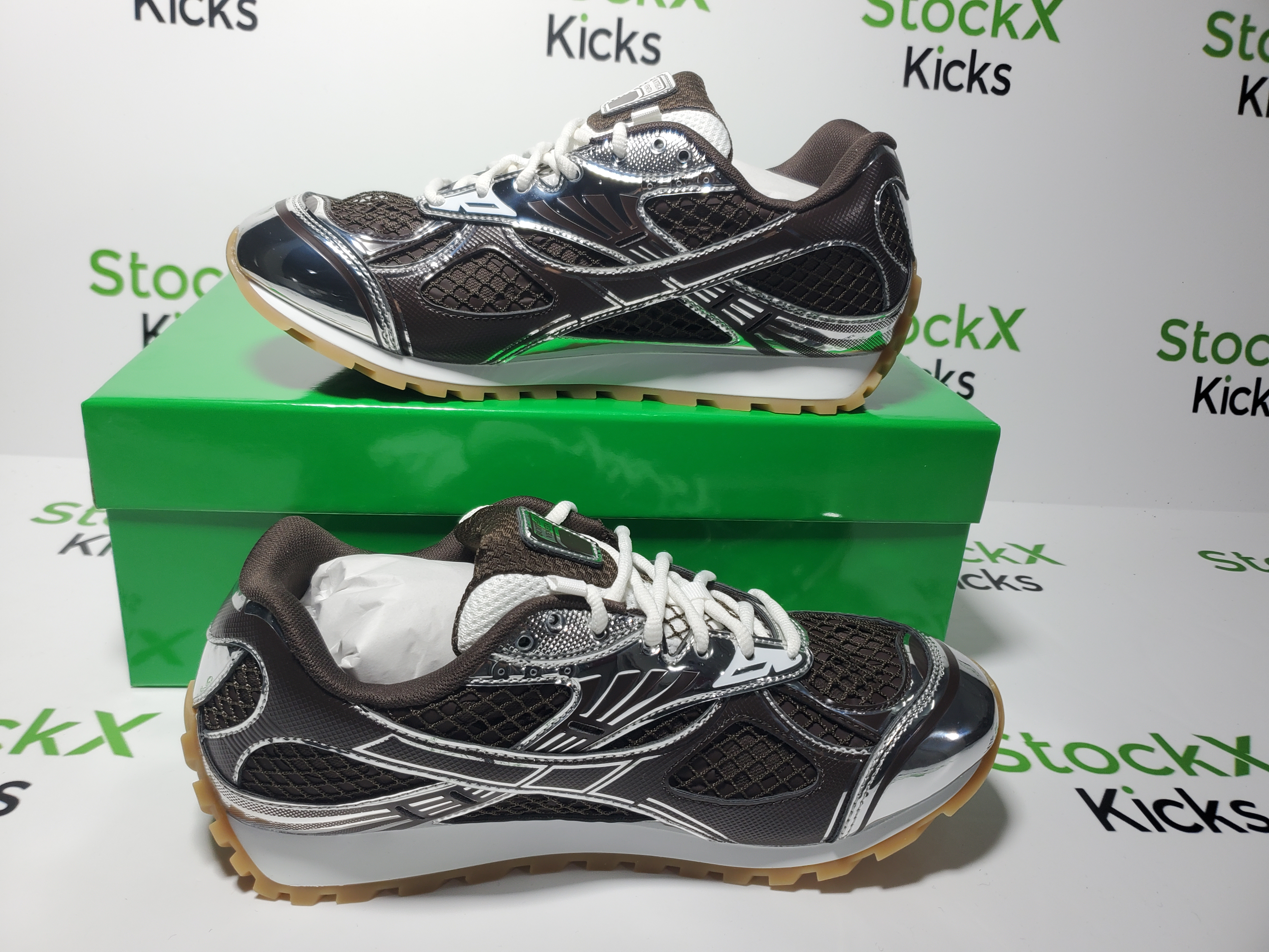 Bottega Veneta Orbit Brown Silver review Stockicks 01