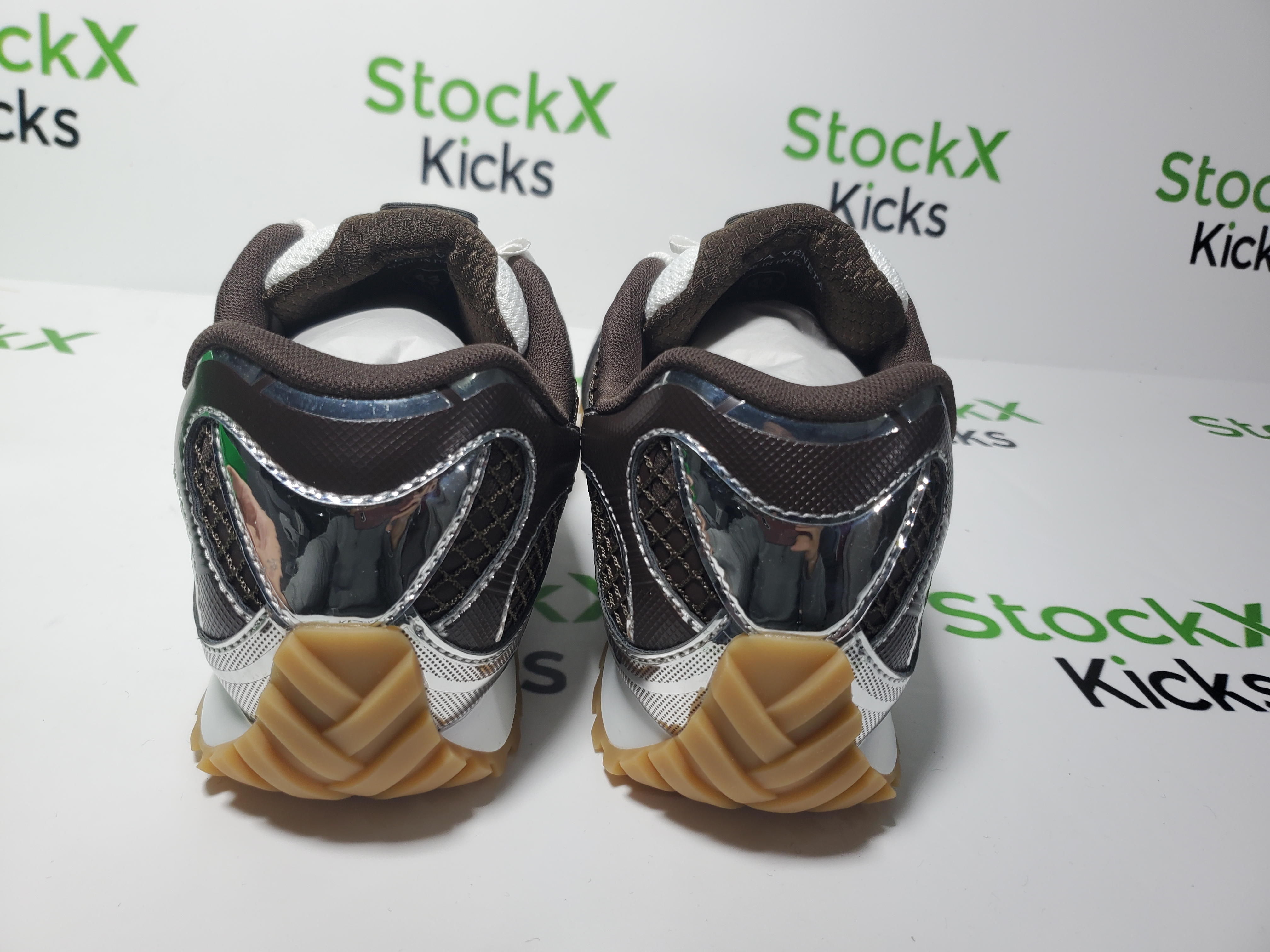 Bottega Veneta Orbit Brown Silver review Stockicks 03