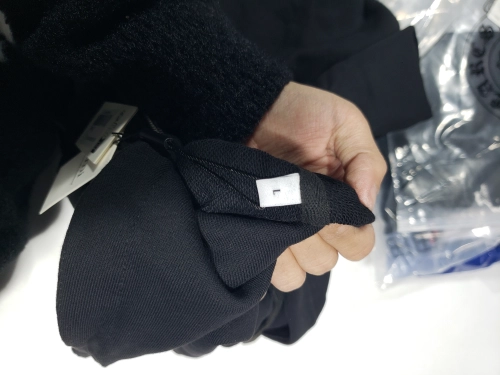 Ami Classic Heart Embroidered Zip-Up Jacket, New Early Fall Zip-Up Hoodie Black review 