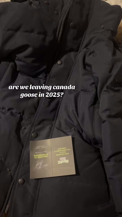 Canada Goose Wyndham Parka Deep Blue Down Jacket review 