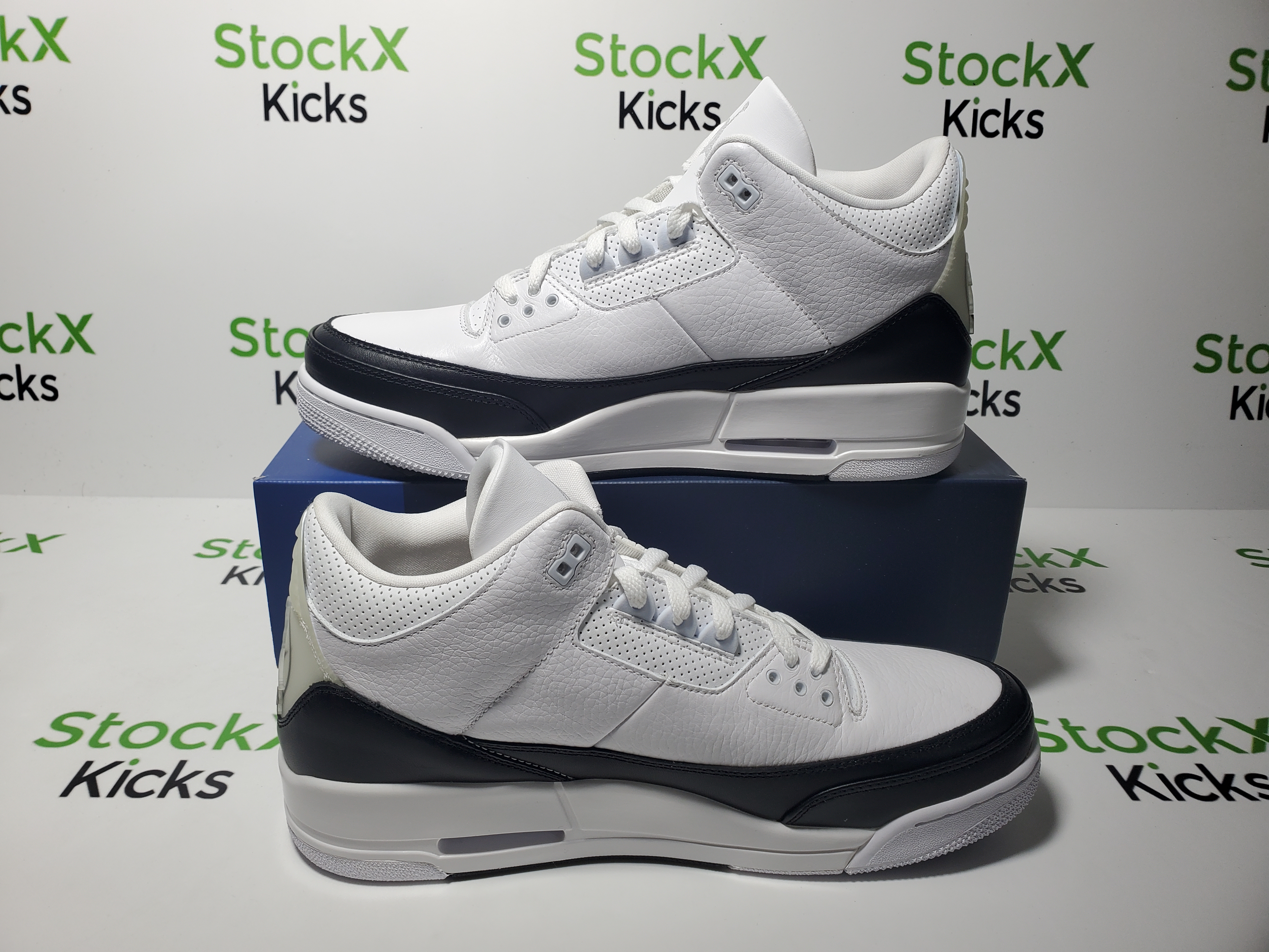 【Special Offers】PK God Batch Fragment Design x Air Jordan 3 Black White DA3595-100 review Stockicks 02