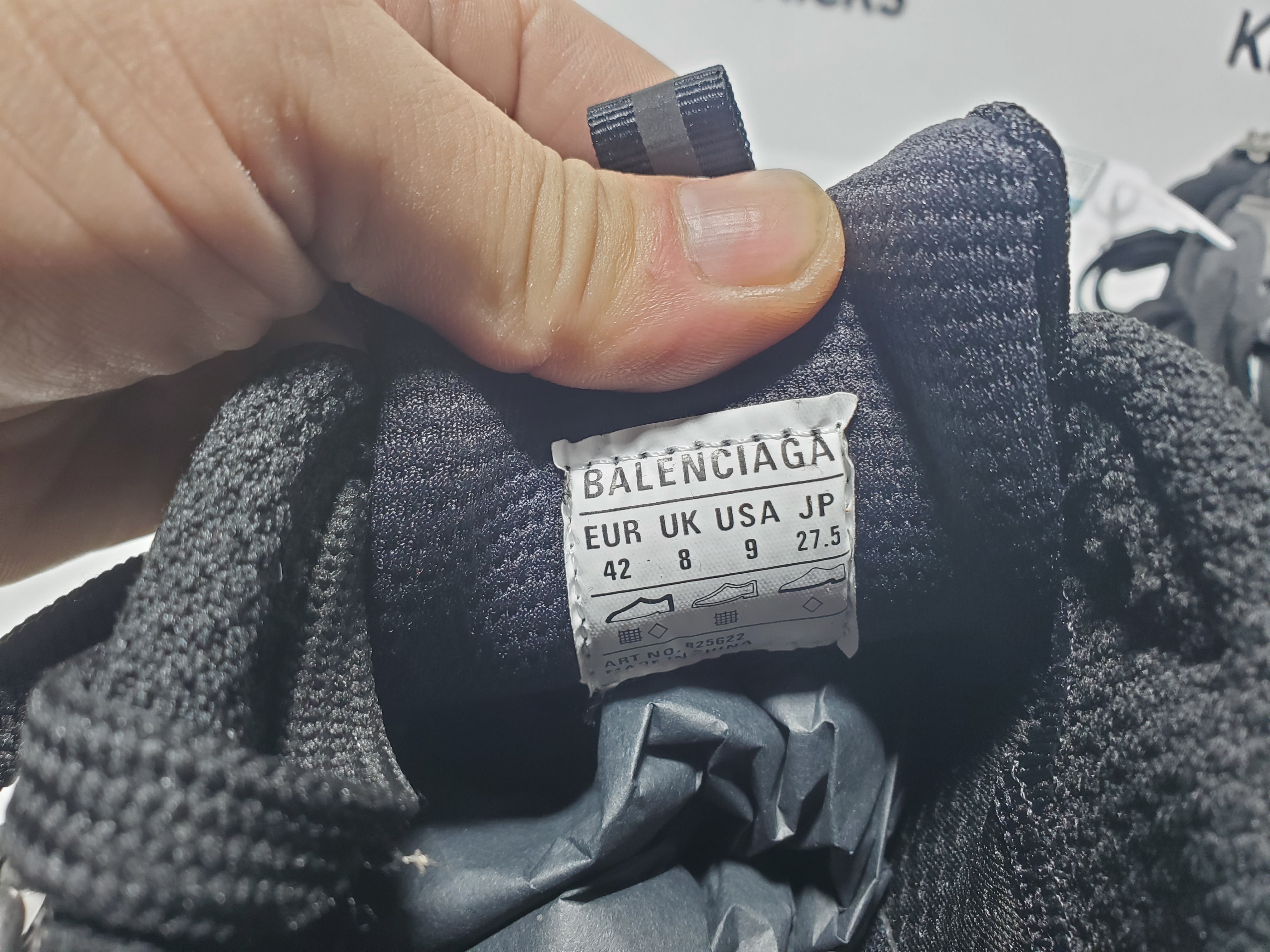 Balenciaga 3XL Sneaker Chain Black 825622W3XPL1882 review Stockicks 06