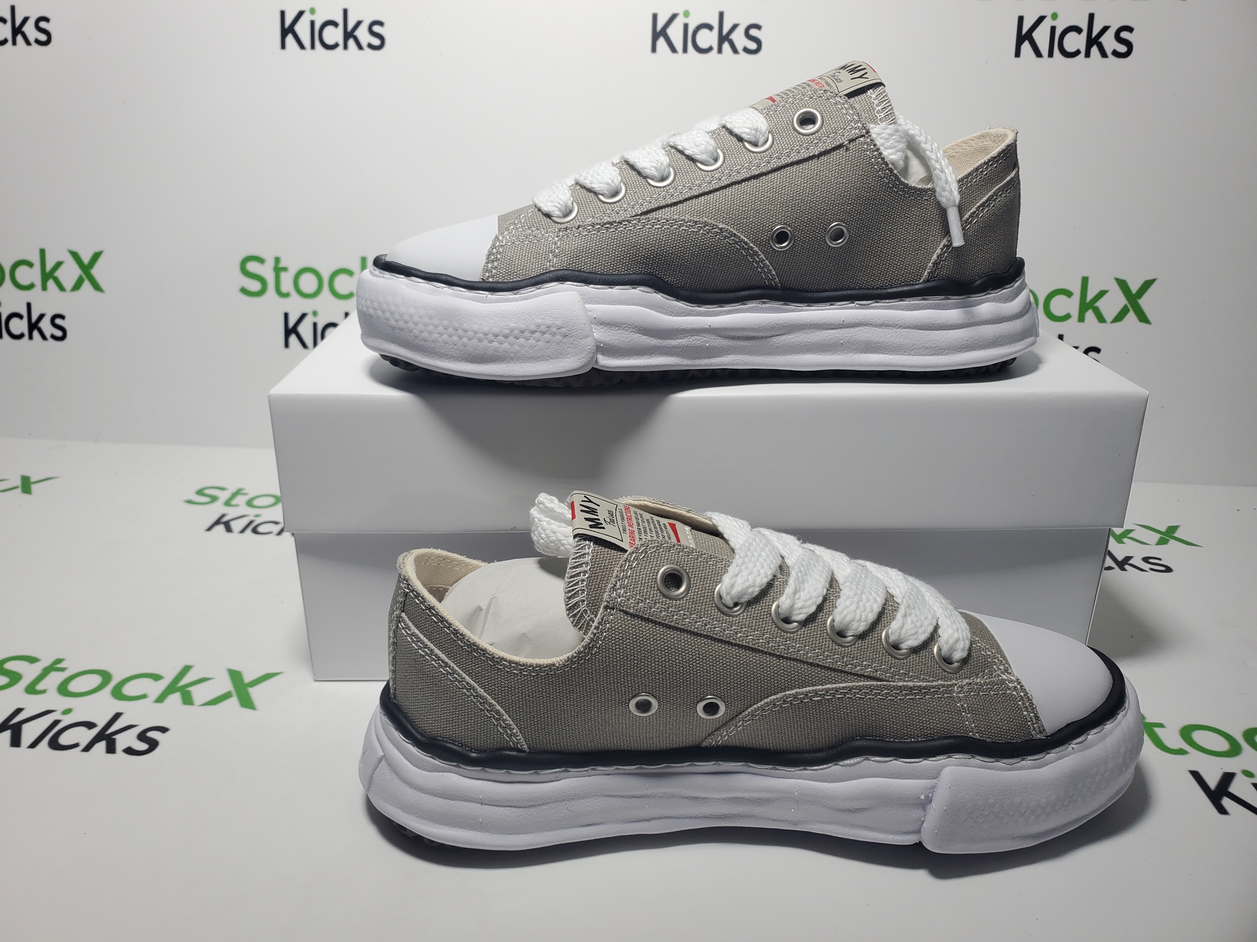 MIHARA YASUHIRO Grey NO.720 review Stockicks 02