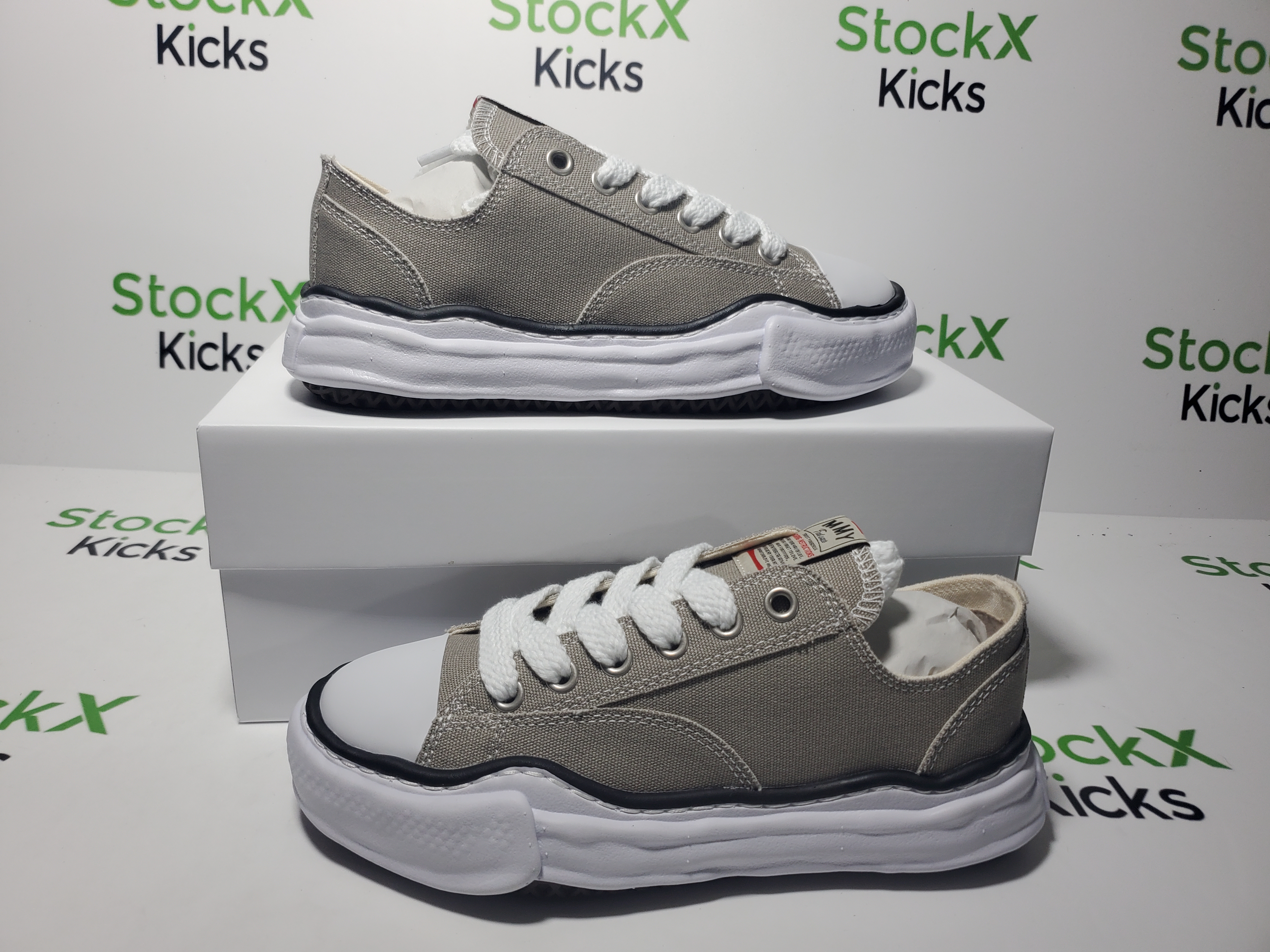 MIHARA YASUHIRO Grey NO.720 review Stockicks 01