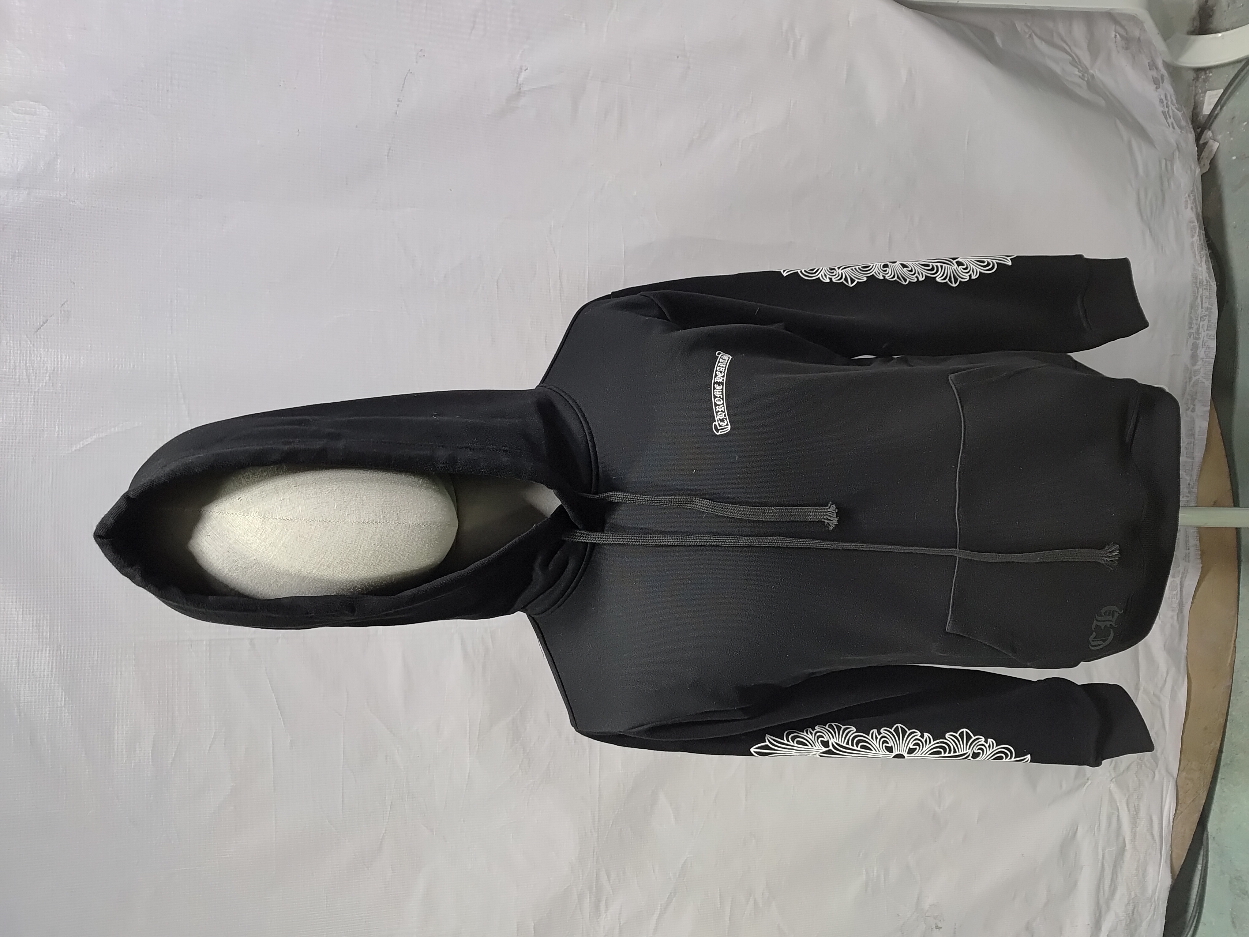 CHROME HEARTS Hoodie 8992 review Stockicks 01