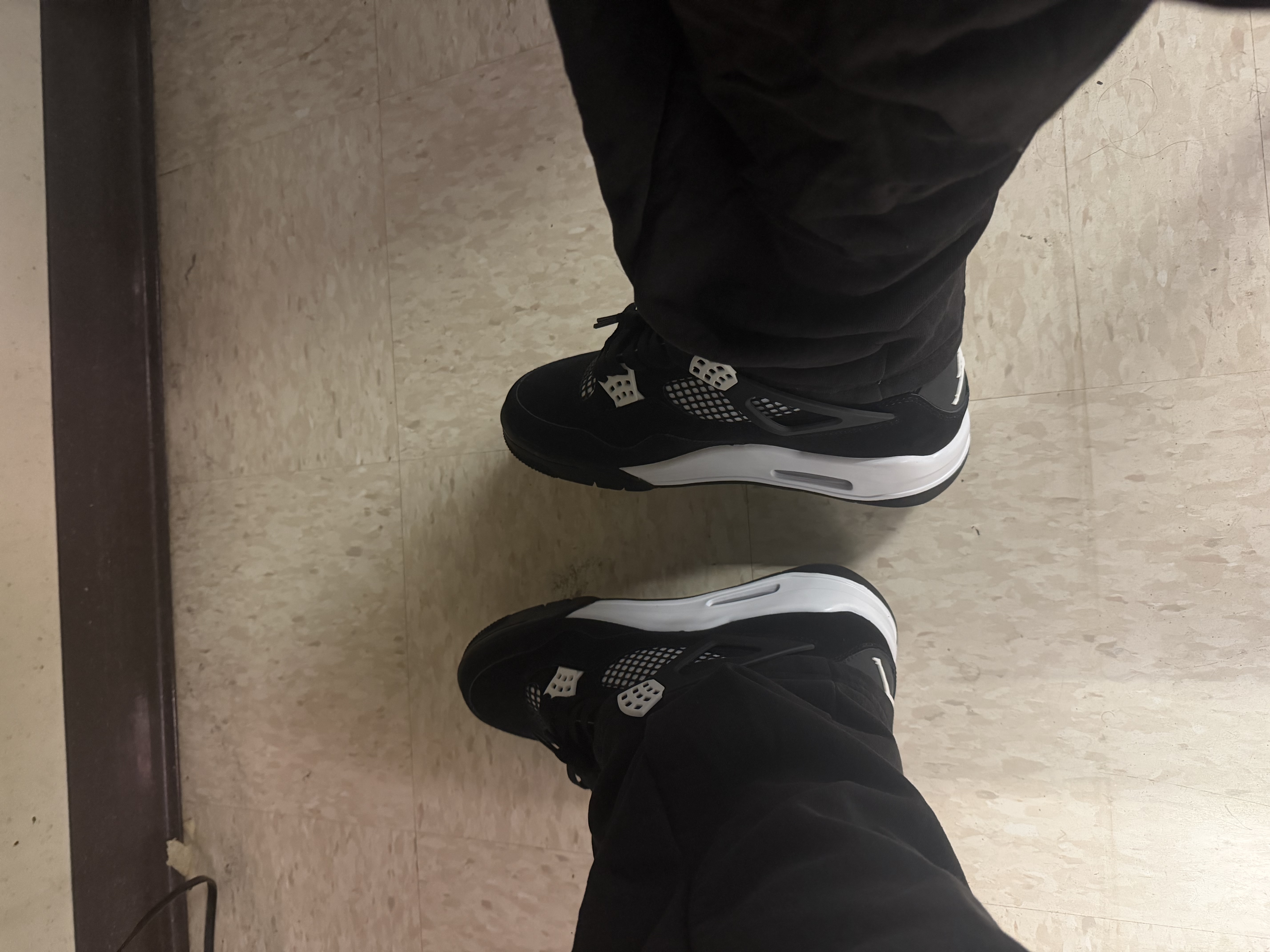 PK God Batch Nike Air Jordan 4 Retro White Thunder FQ8138-001 review Camden 02