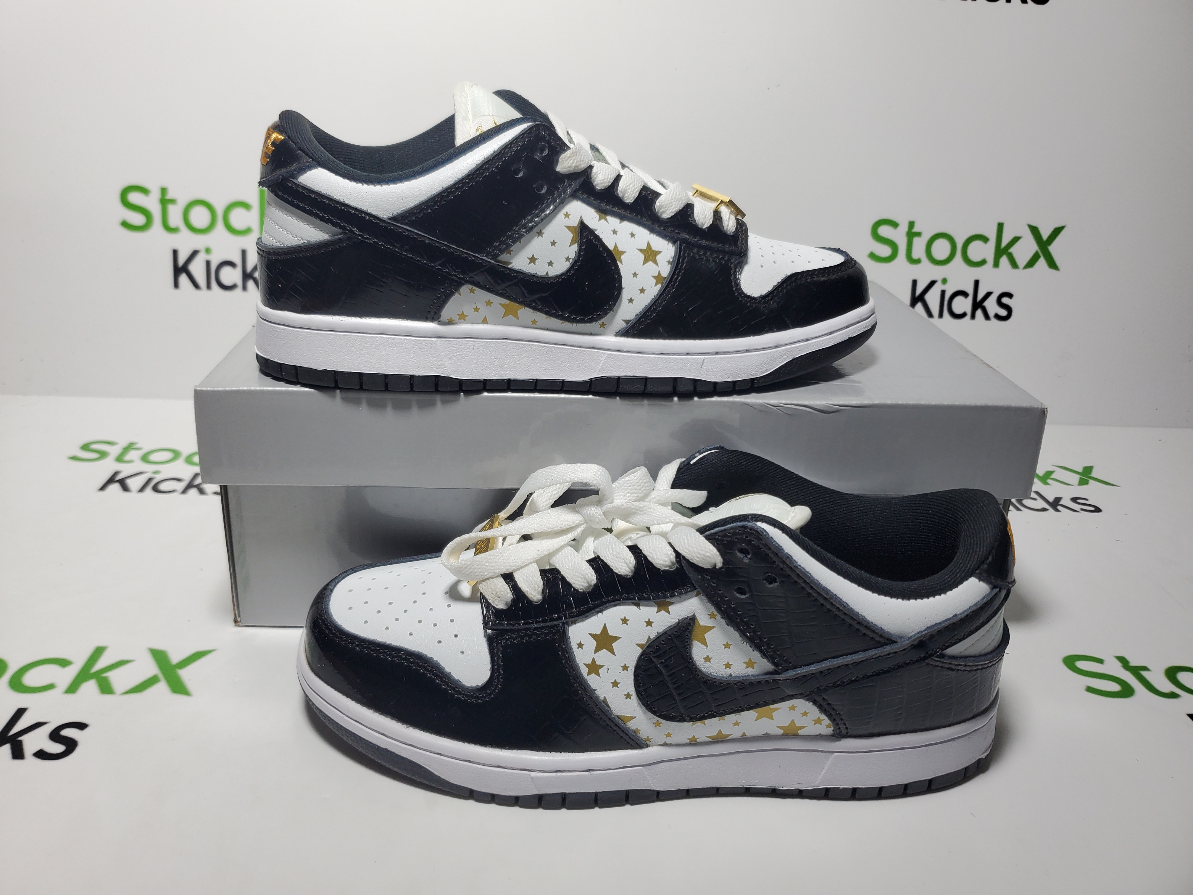 LJR Batch Nike SB Dunk Low Supreme Stars Black (2021) DH3228-102 review Stockxkicks 01