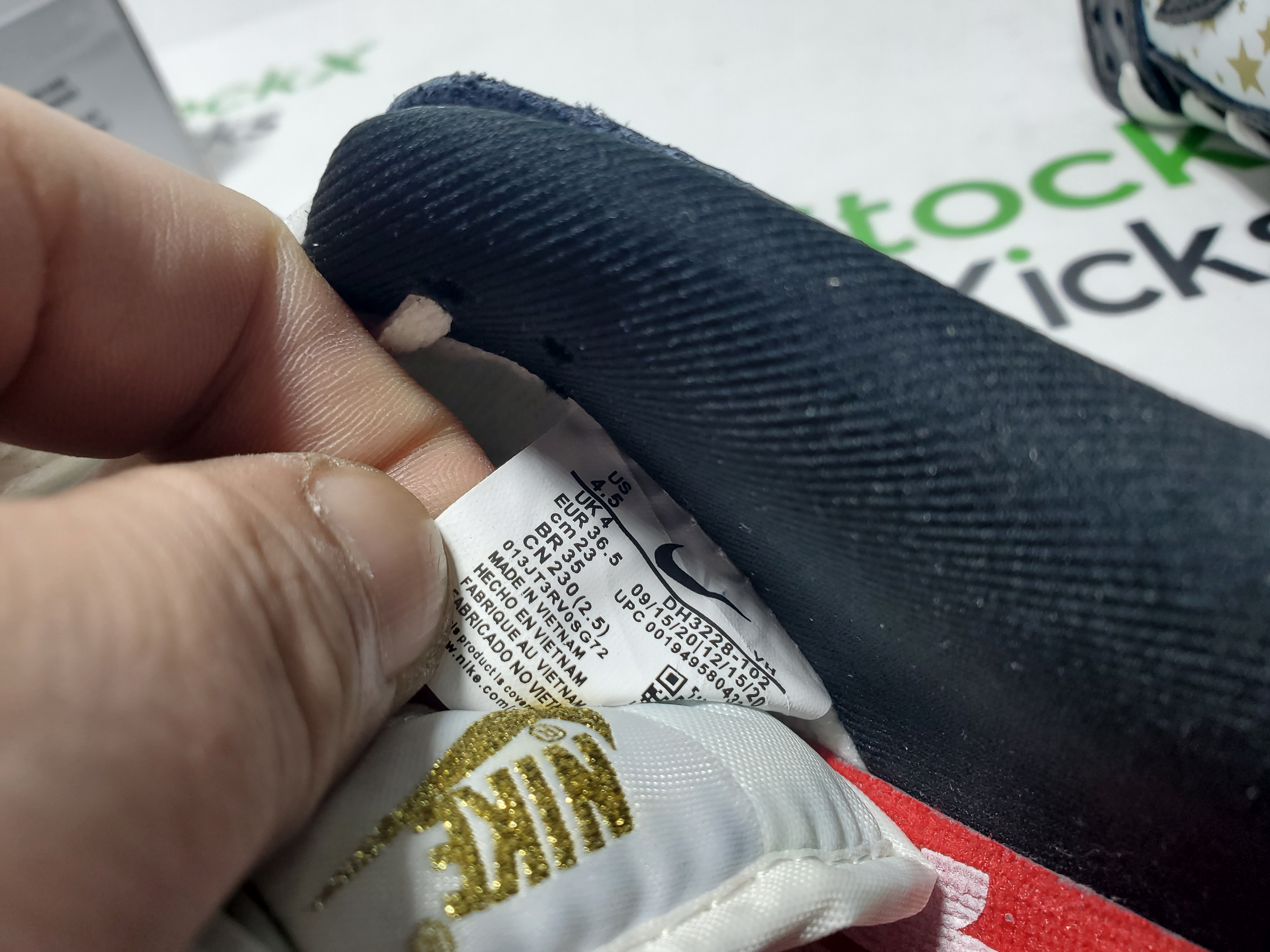 LJR Batch Nike SB Dunk Low Supreme Stars Black (2021) DH3228-102 review Stockxkicks 06