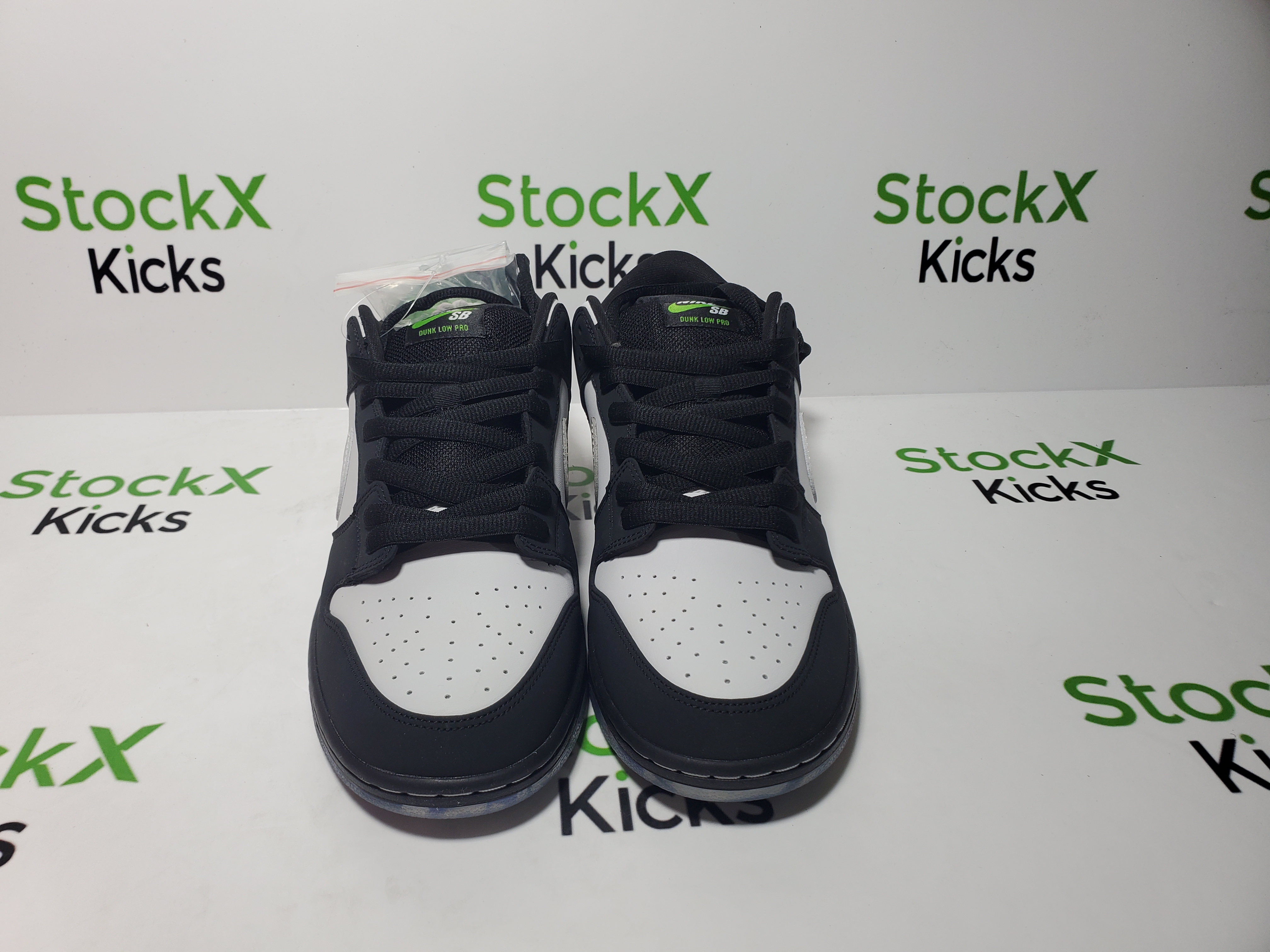 LJR Batch Nike SB Dunk Low Staple Panda Pigeon BV1310-013 review Stocxkicks 03