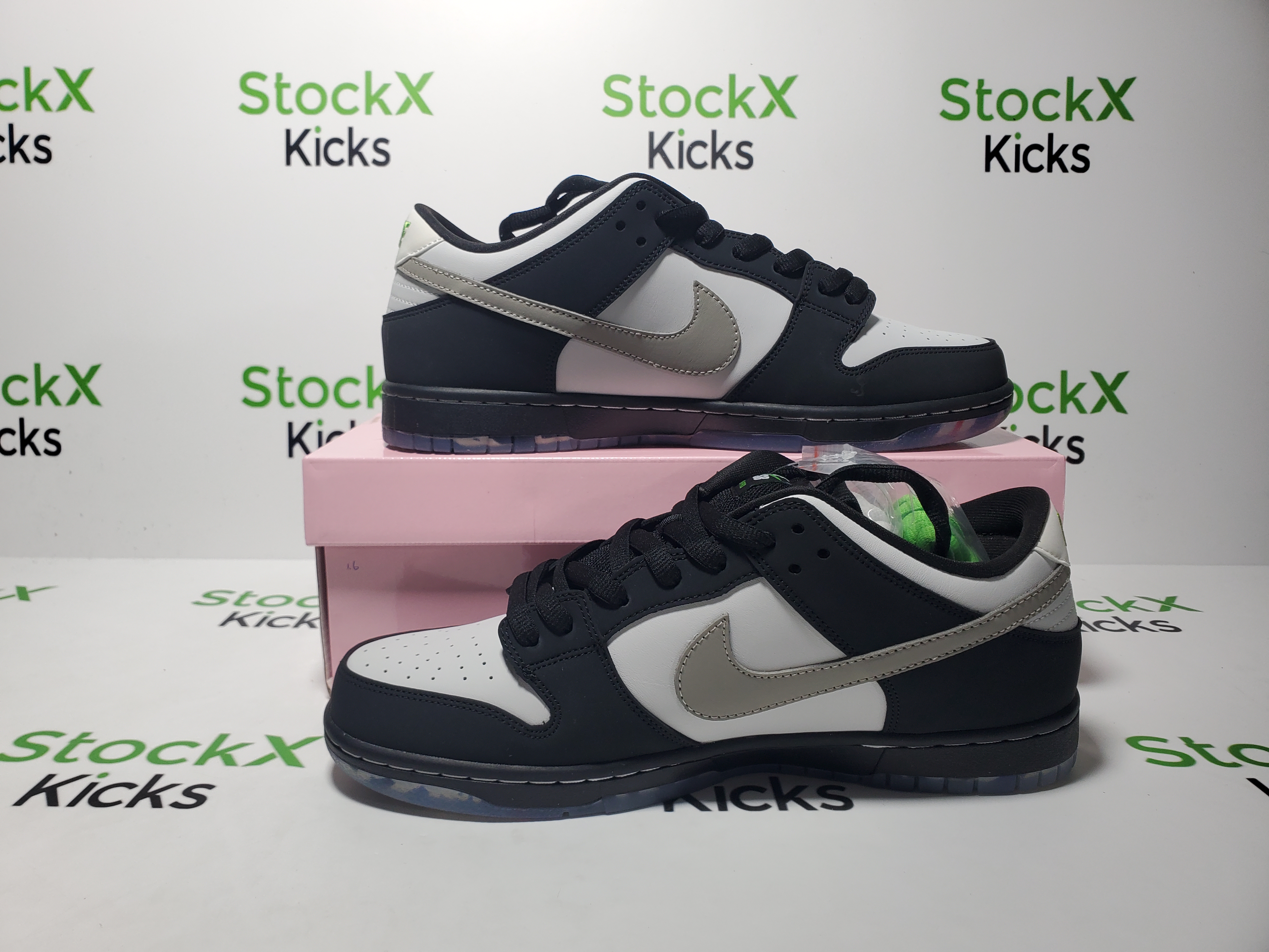 LJR Batch Nike SB Dunk Low Staple Panda Pigeon BV1310-013 review Stocxkicks 05