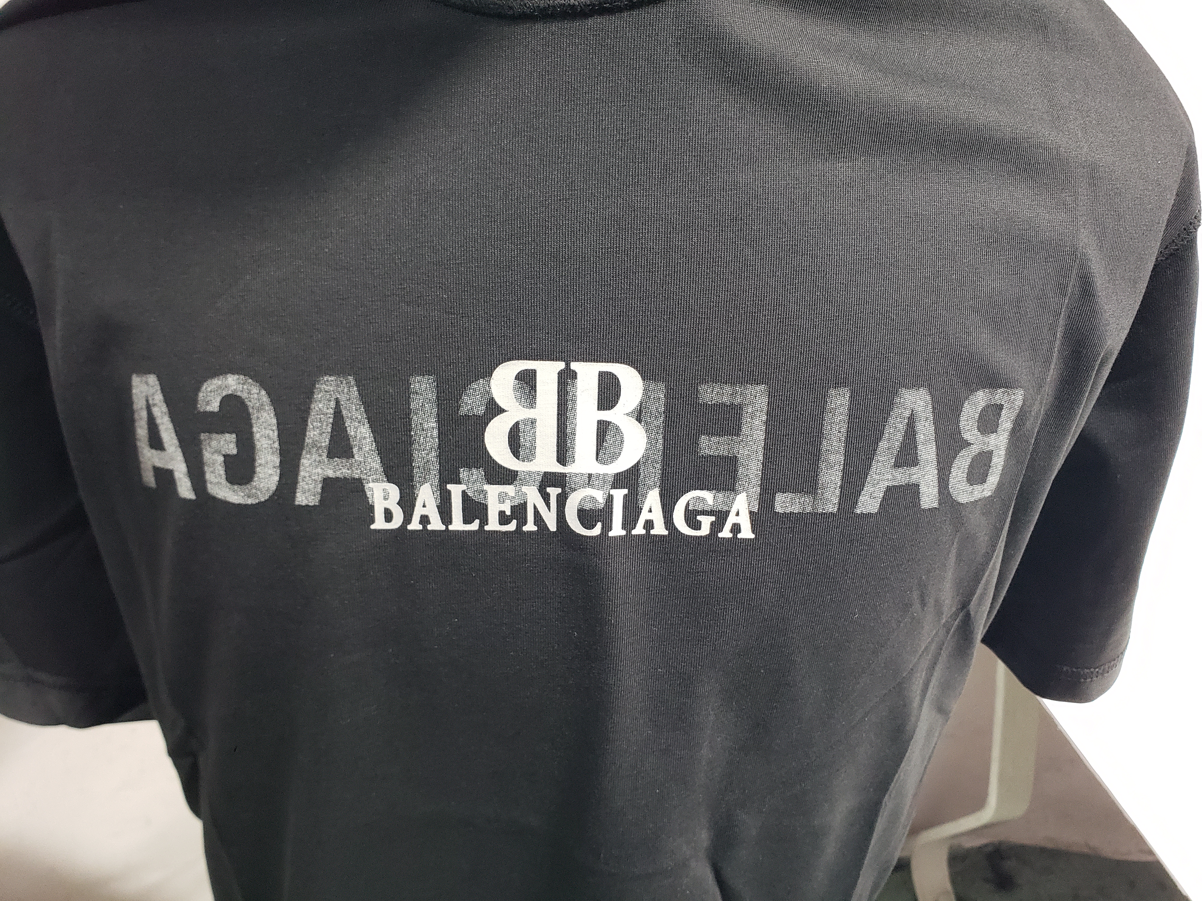 Balenciaga Mirror Logo T-Shirt Black review Stockxkicksvip 01