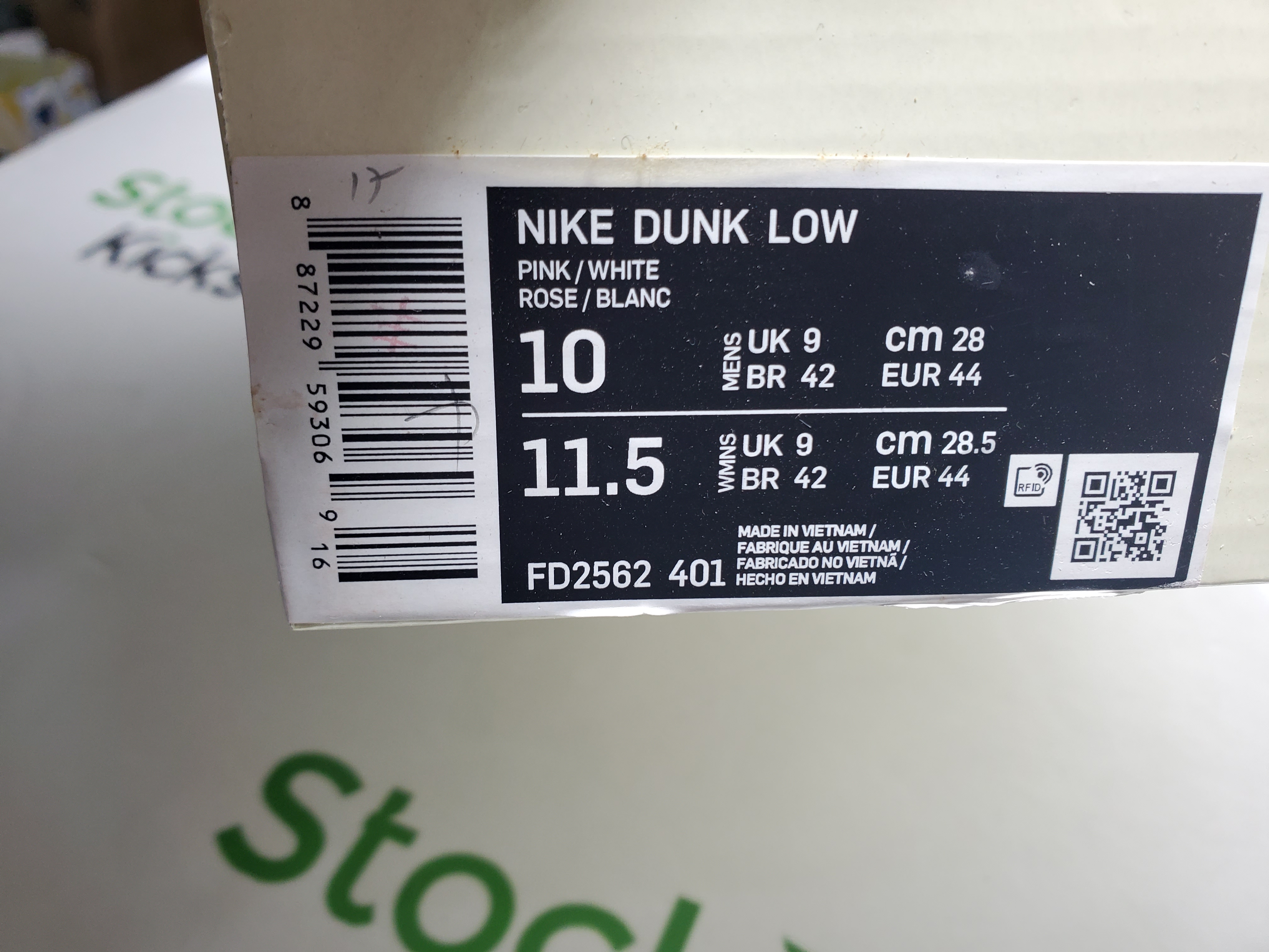 LJR Batch Nike SB Dunk Low April Skateboards Pink  review Stockxkicksvip 00