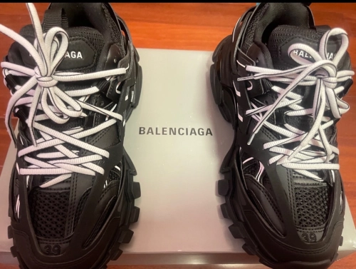 【TOP PK Batch】Balenciaga Track Tess Black And White (LED) 542023 W1GB1 2045 review 
