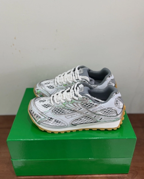 【TOP PK Batch】Bottega Veneta Orbit Silver White review 