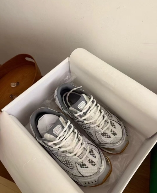 【TOP PK Batch】Bottega Veneta Orbit Silver White review 