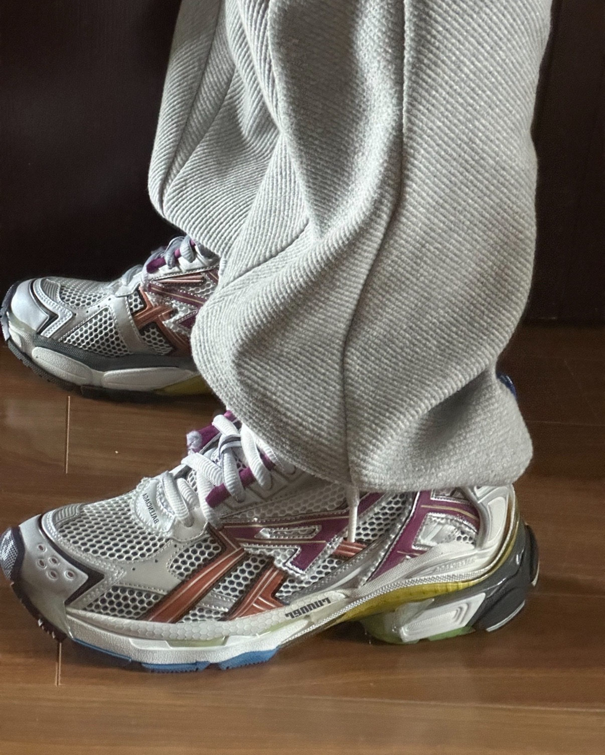 【TOP PK Batch】Balenciaga Runner Multicolor 677403W3RB68123 review Julian Estrada