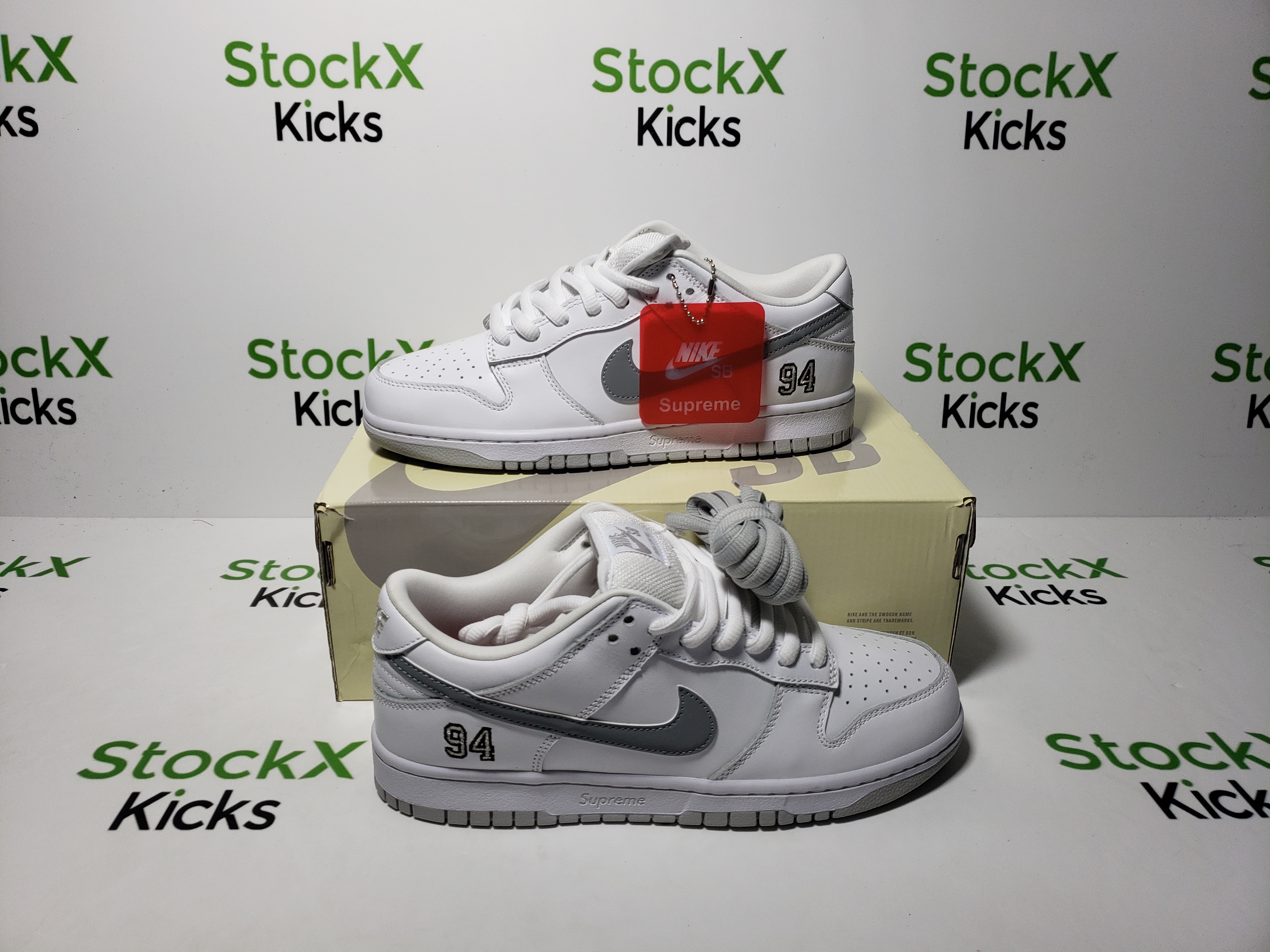PK God Batch Nike SB Dunk Low Supreme 94 White Metallic Silver HQ8487-100 review Stockxkicksvip 05