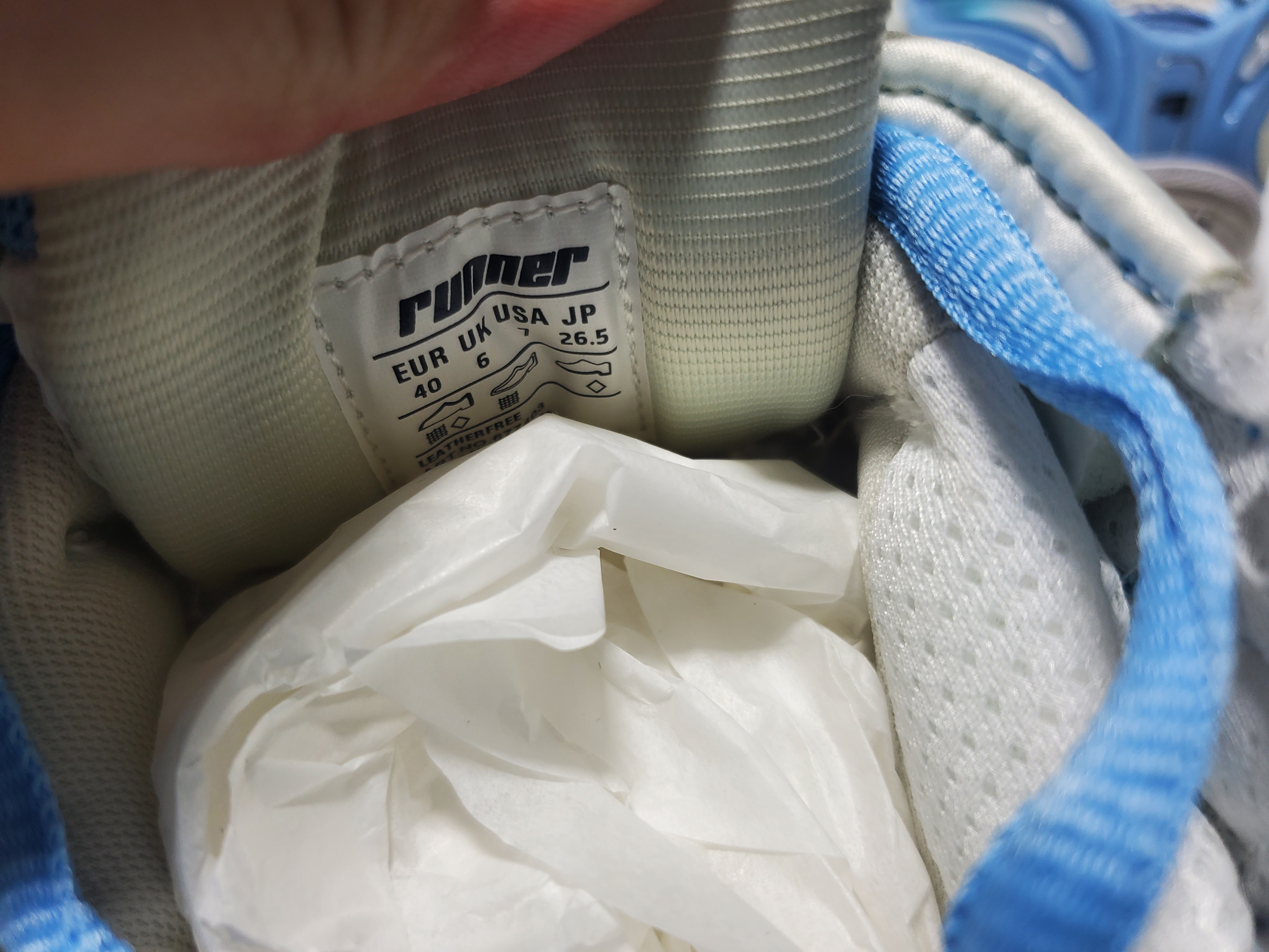 Balenciaga Runner White Light Blue 677402 W3RB2 9744 review 2