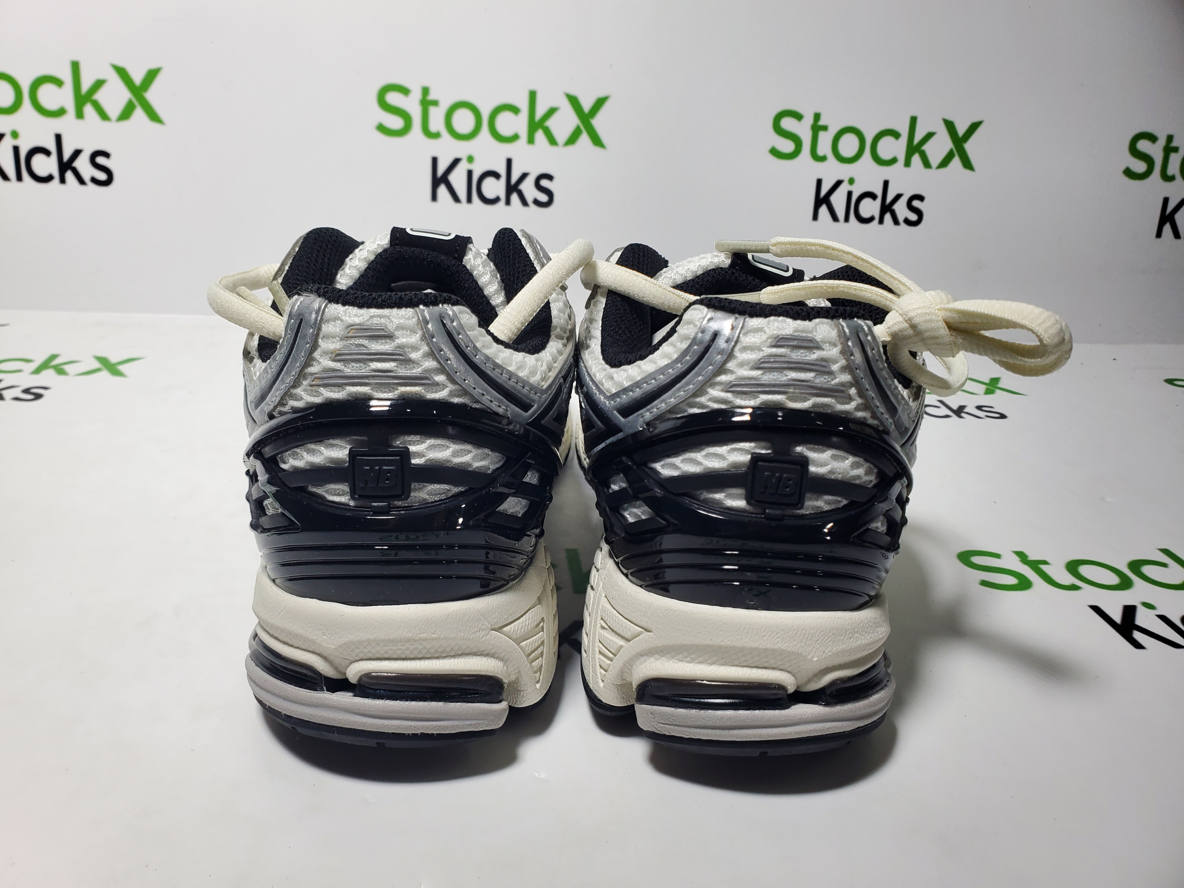 New Balance 1906R Silver Metallic Black M1906RER review 3