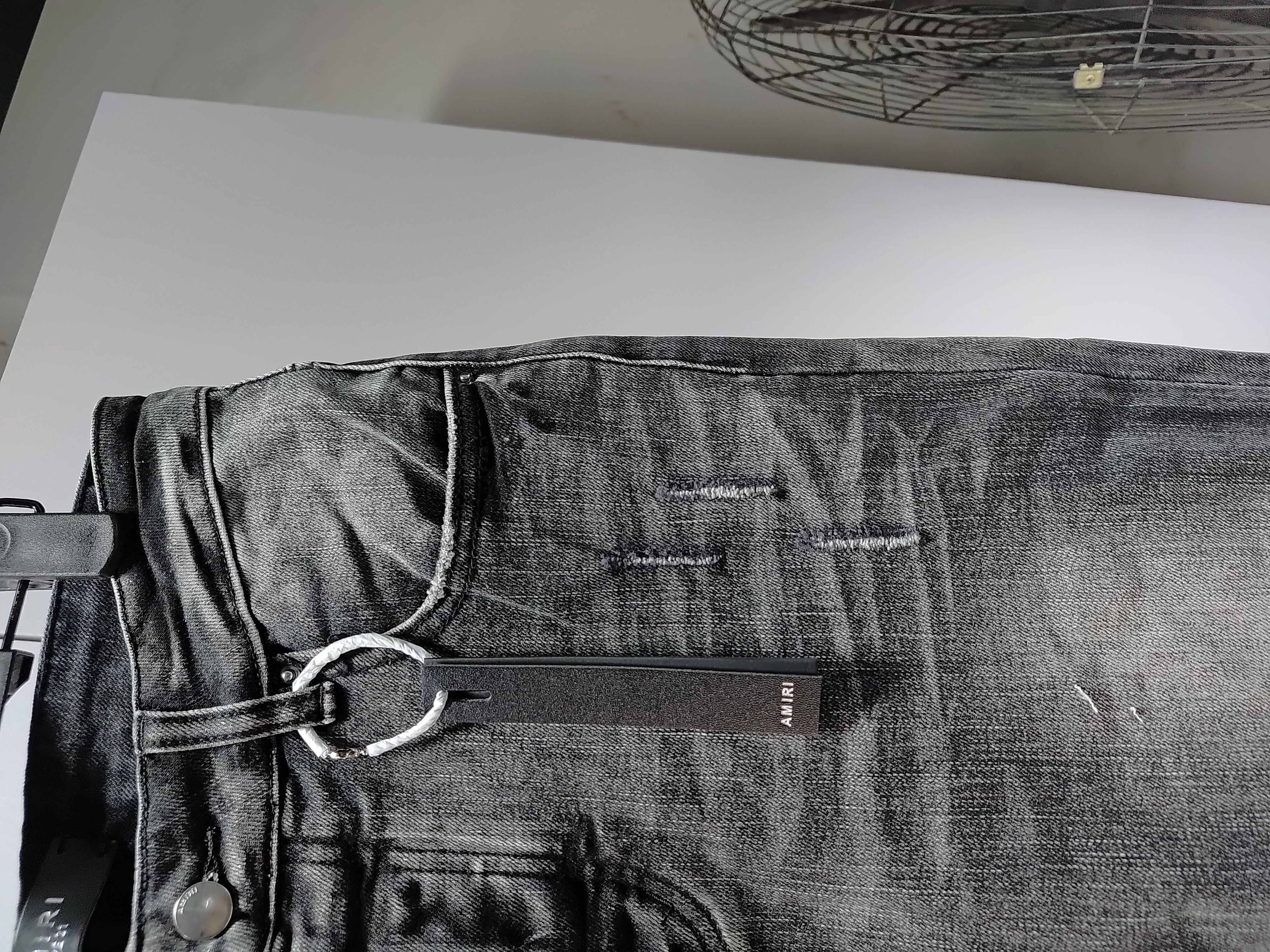 Amiri Jean 8908 review 3