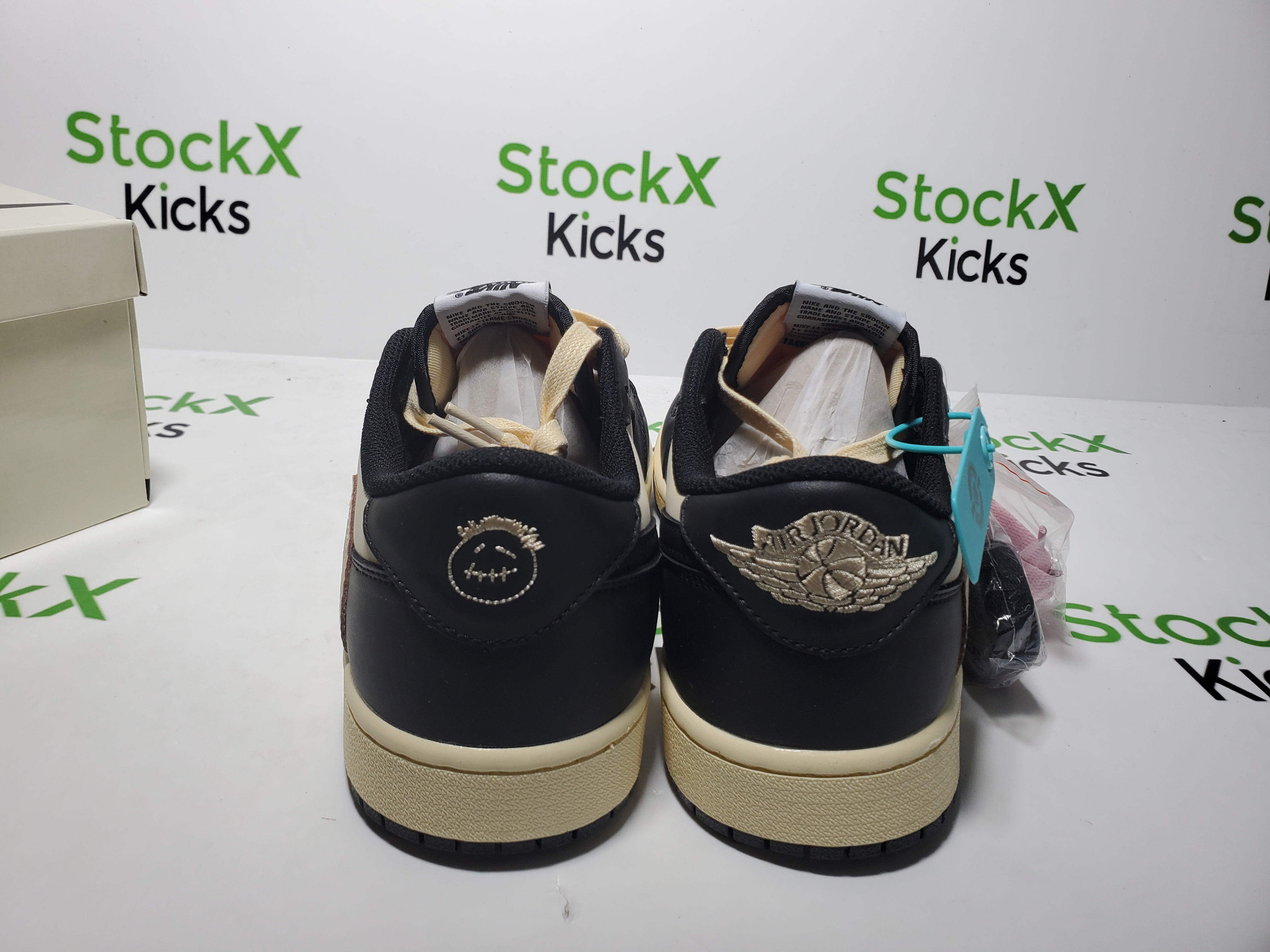 LJR Batch Travis Scott x Air Jordan 1 Retro Low OG SP 'Pale Vanilla' DM7866-201 review 3