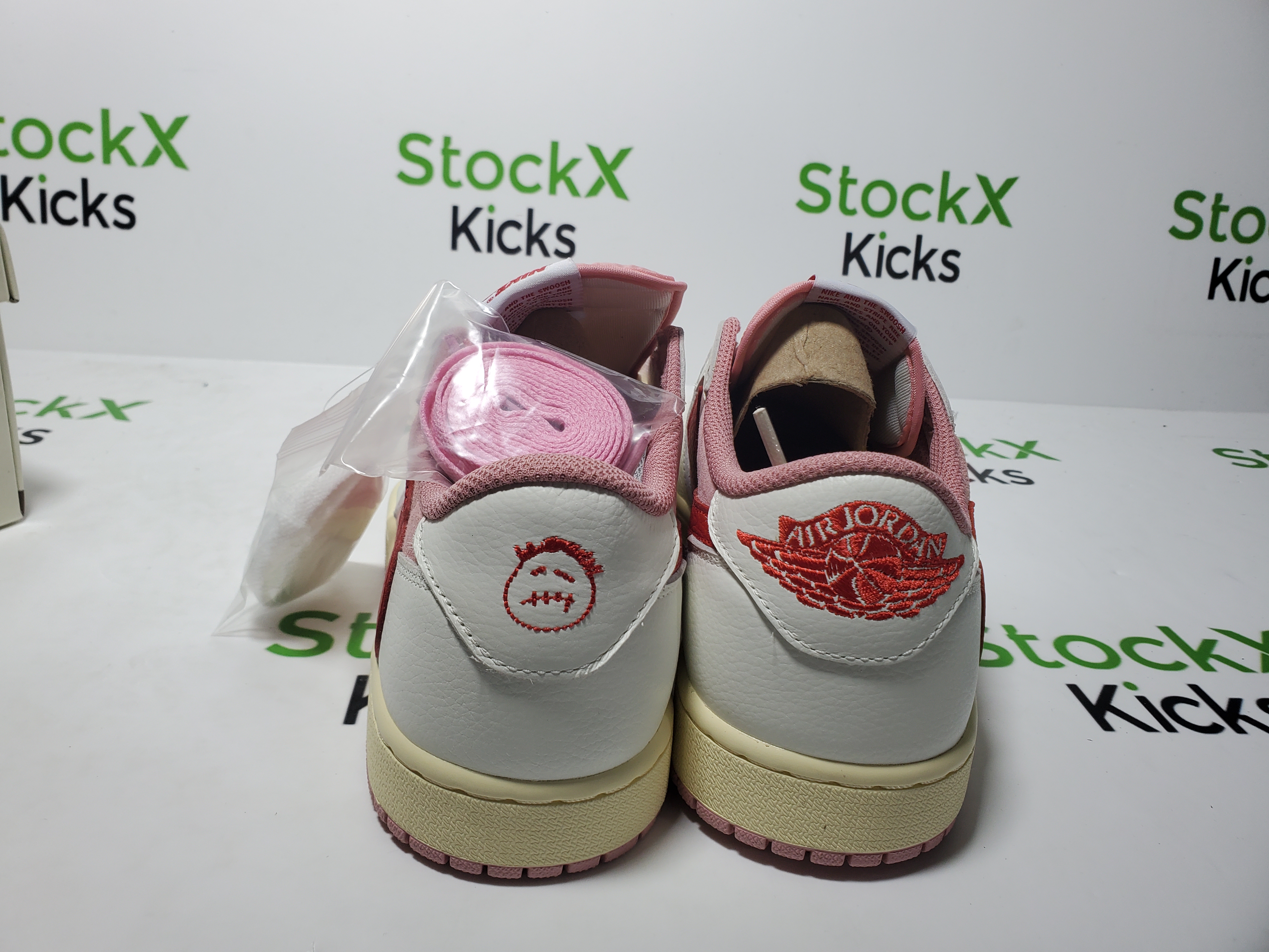 LJR Batch Travis Scott x Air Jordan 1 Low Red Tick IQ7604-101 review 3