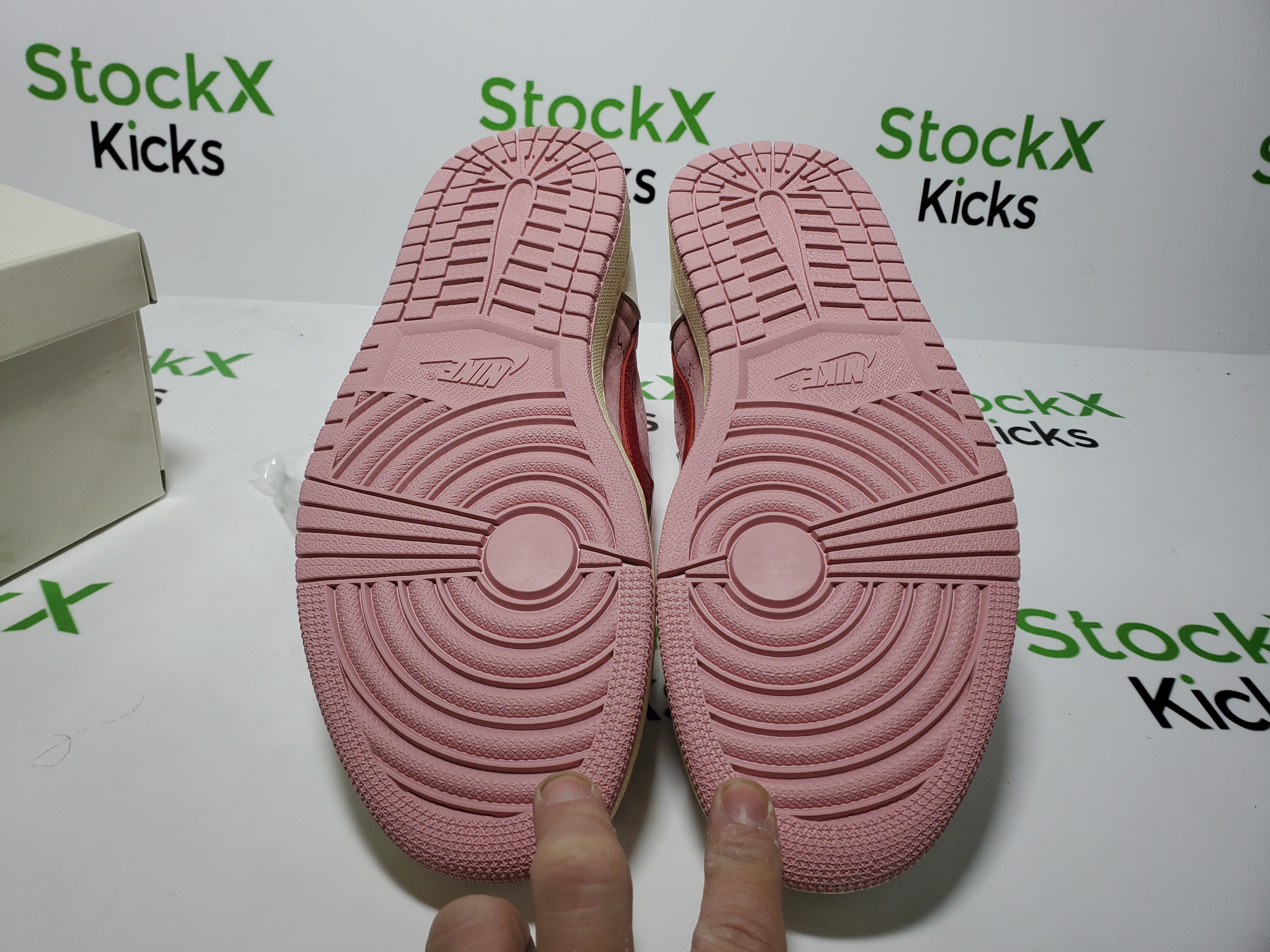 LJR Batch Travis Scott x Air Jordan 1 Low Red Tick IQ7604-101 review 5