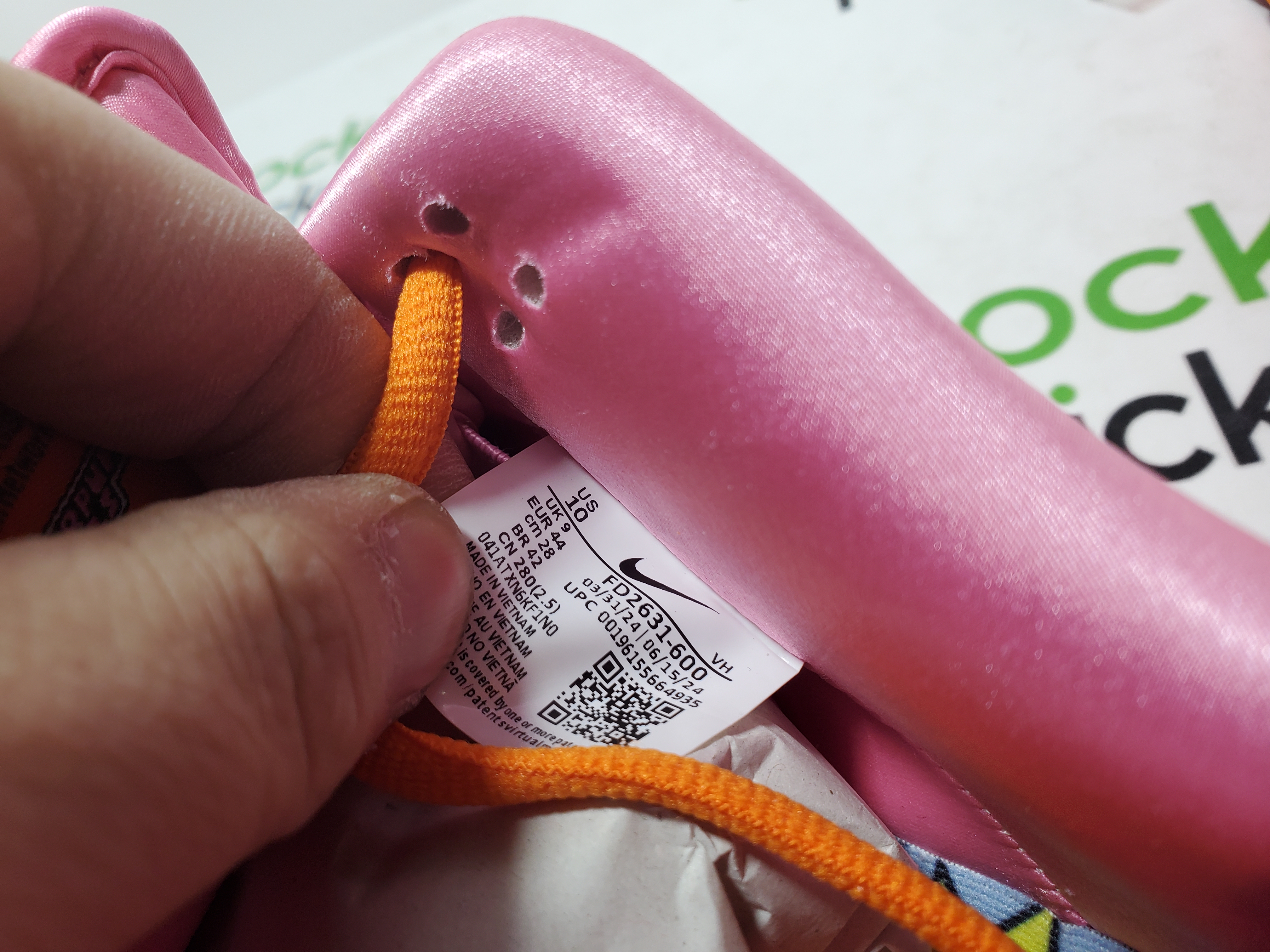 PK God Batch The Powerpuff Girls x Nike SB Dunk Low Blossom FD2631-600 review 6