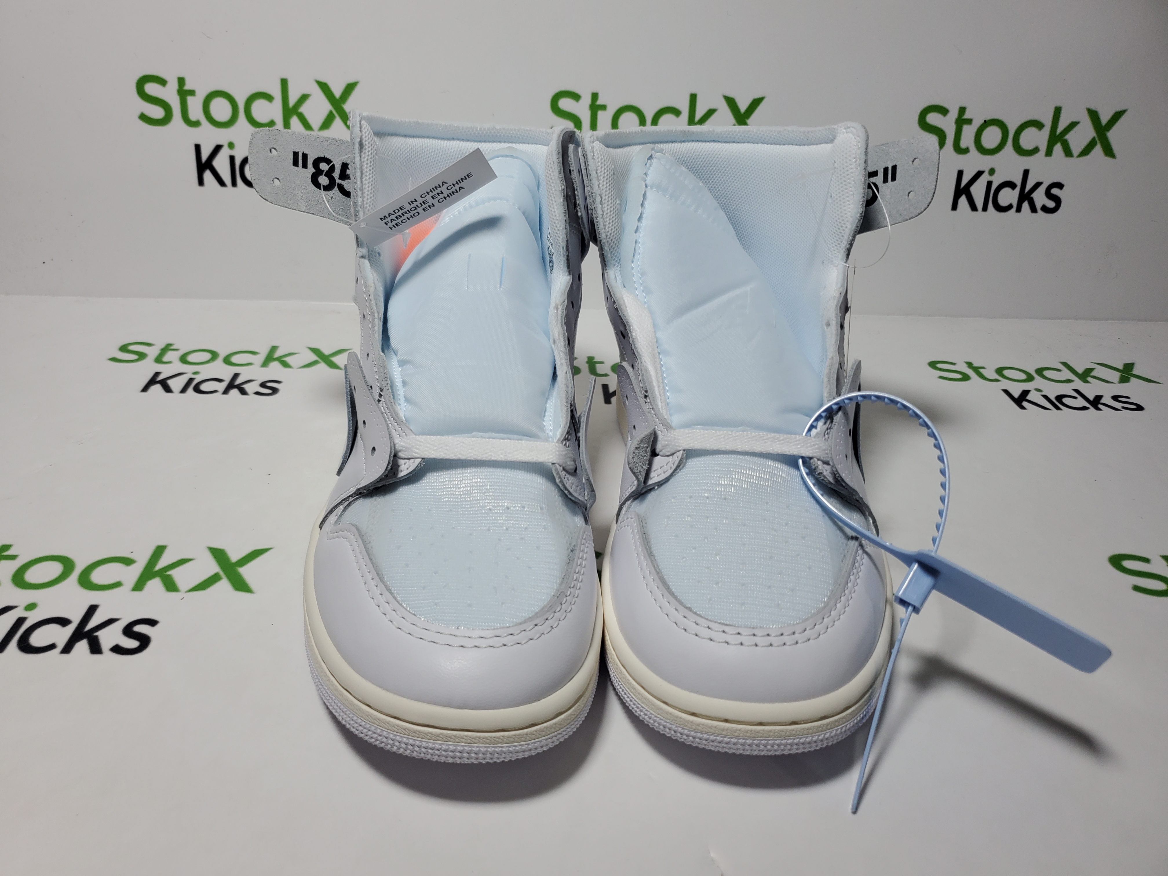 PK God Batch Off-White x Air Jordan 1 Retro High OG 'Alaska' AA3834-100 review 4