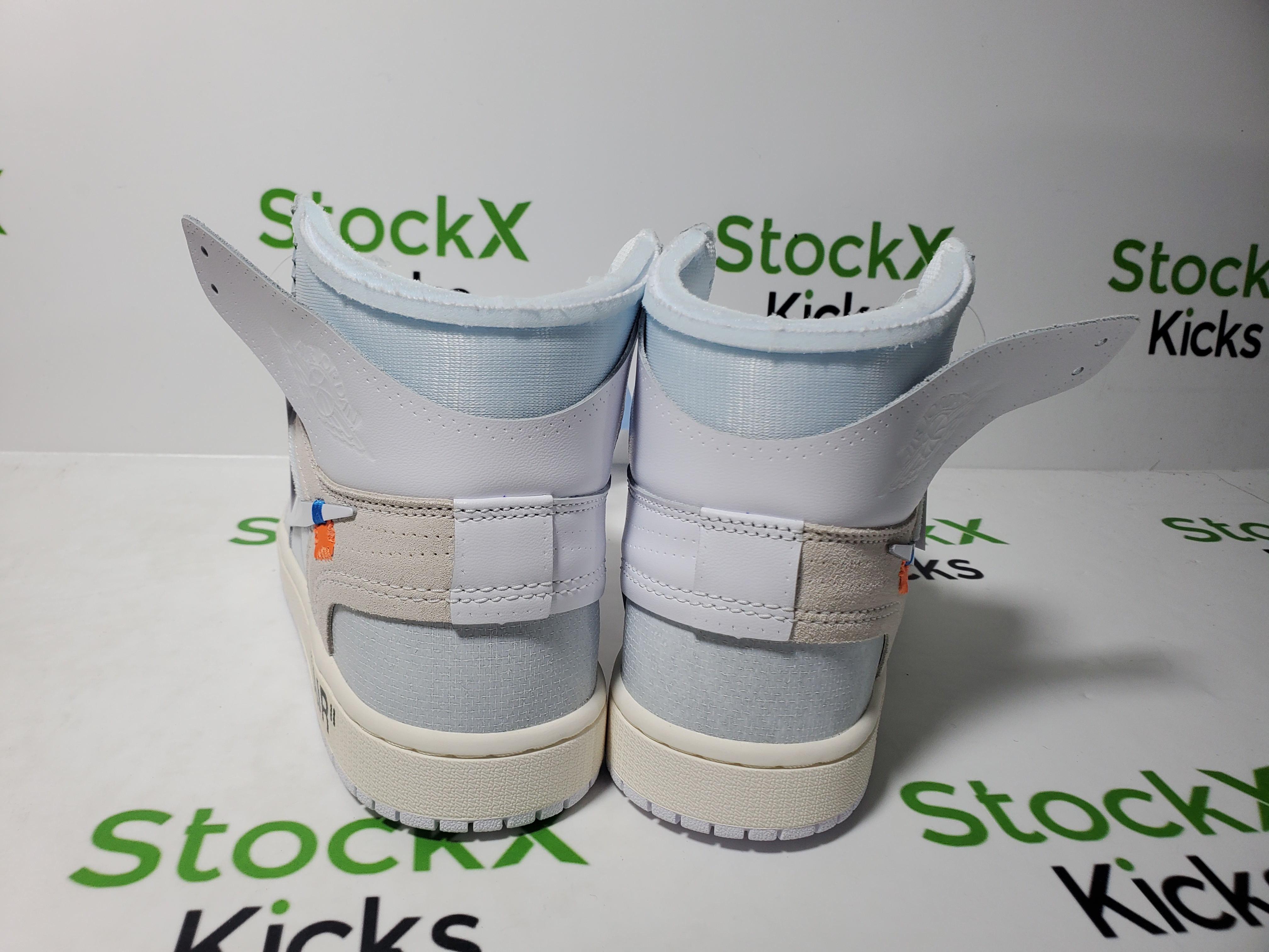 PK God Batch Off-White x Air Jordan 1 Retro High OG 'Alaska' AA3834-100 review 3