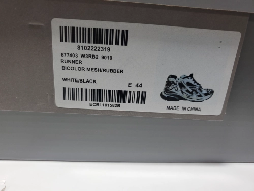 Balenciaga Runner Sneaker Black White 677403 Q3RB2 9010 review 