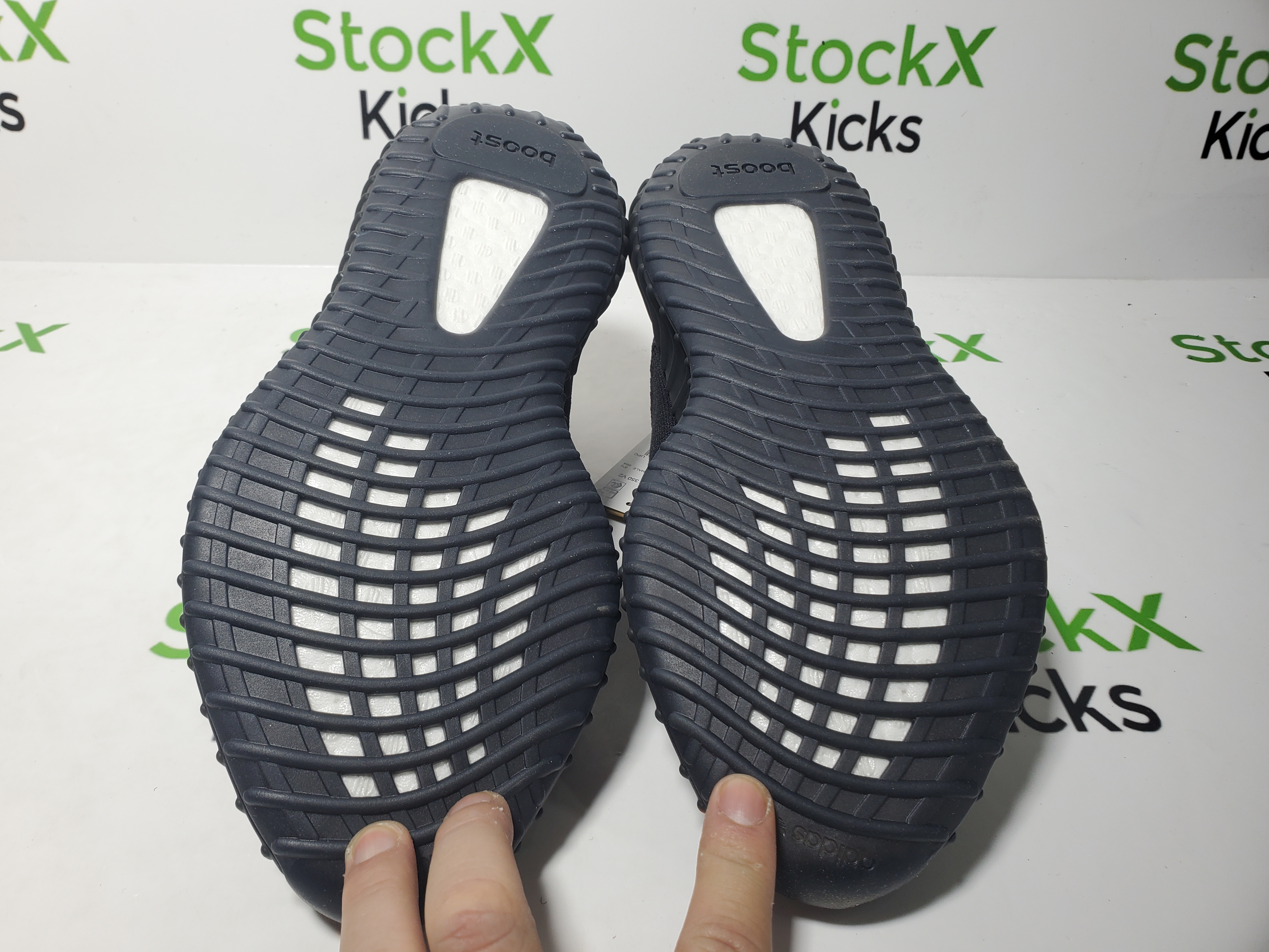 PK God Batch adidas Yeezy Boost 350 V2 Onyx HQ4540 review 5