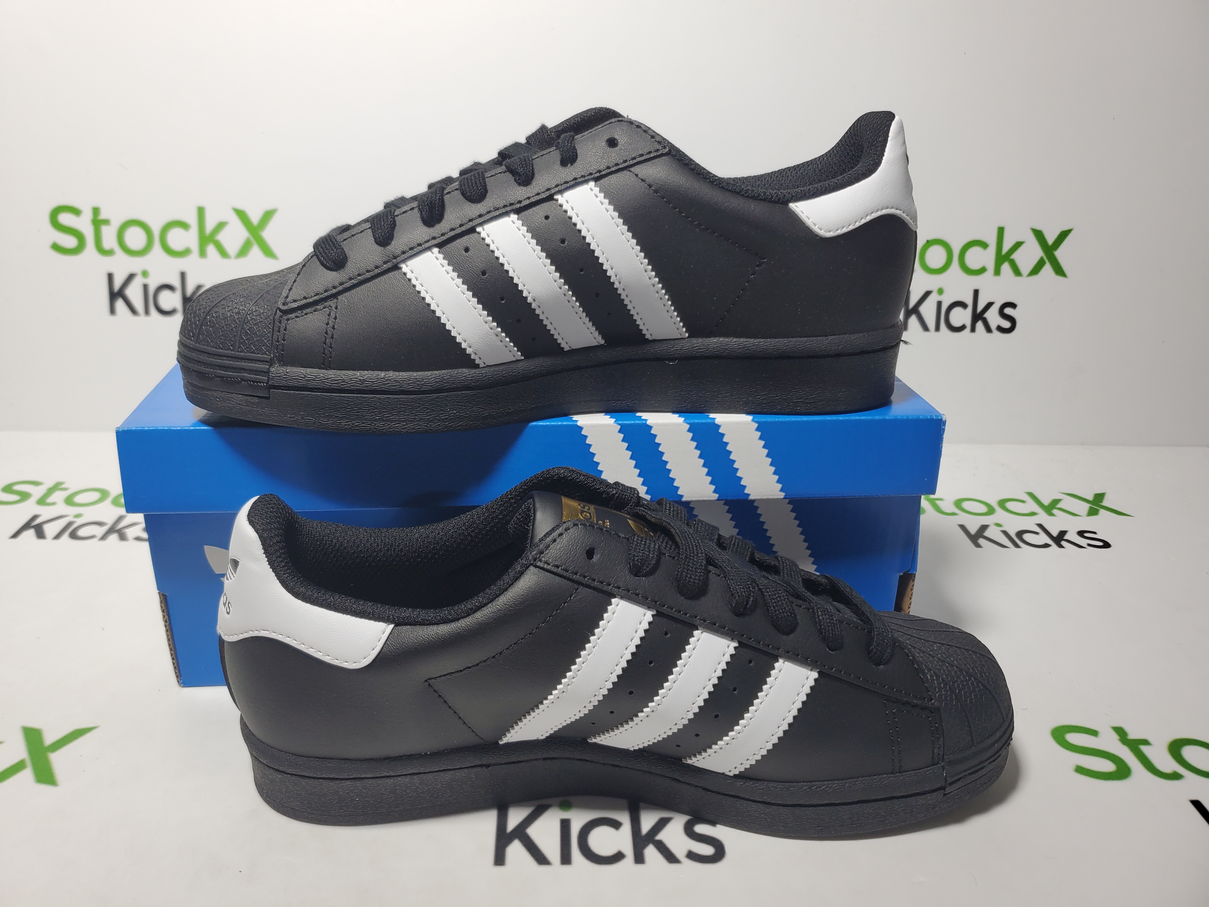 Adidas Superstar Core Black White EG4959 review 1