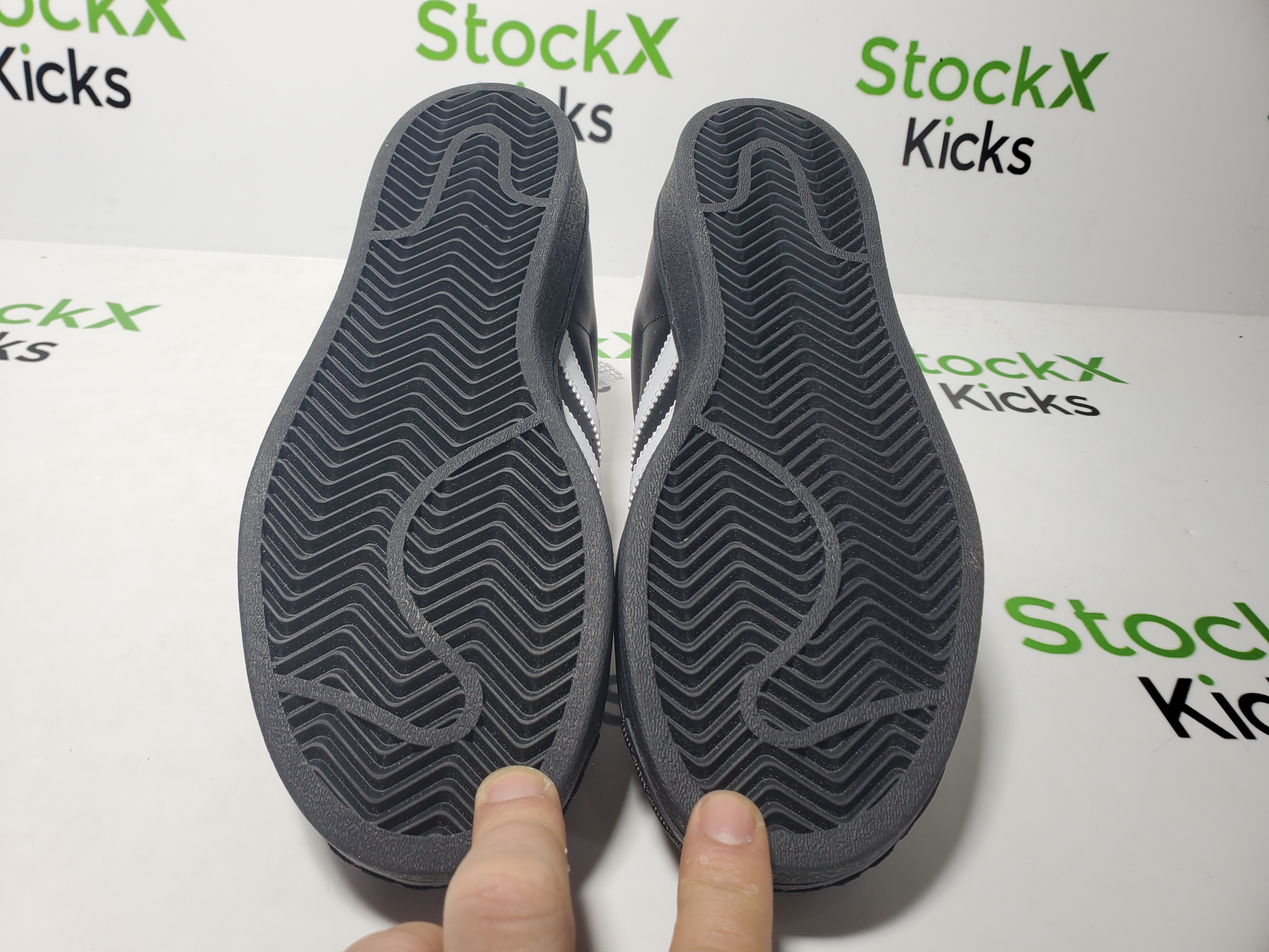 Adidas Superstar Core Black White EG4959 review 5