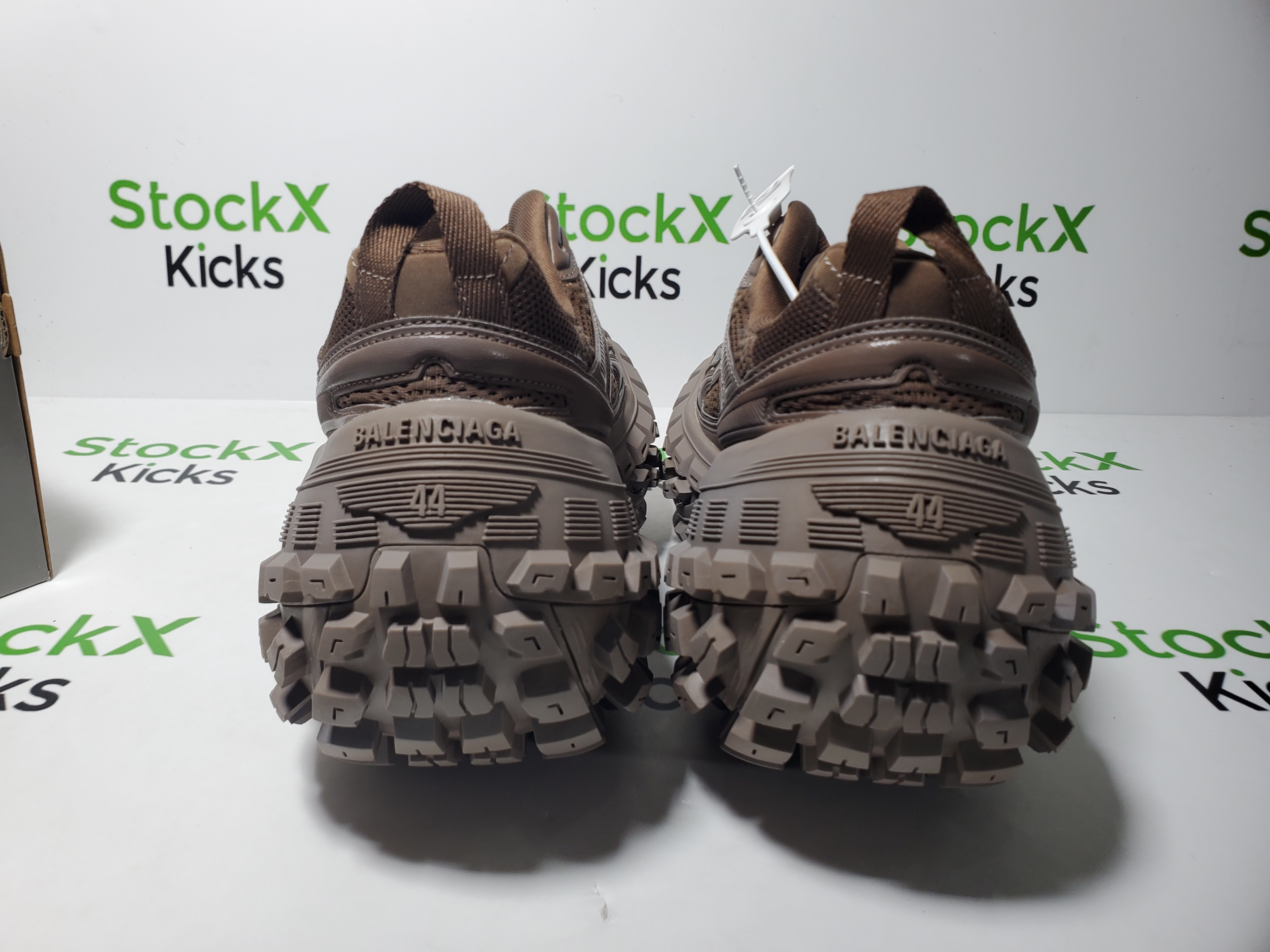 Balenciaga Defender Black Brown 685611 W3RBS 2408 review 3