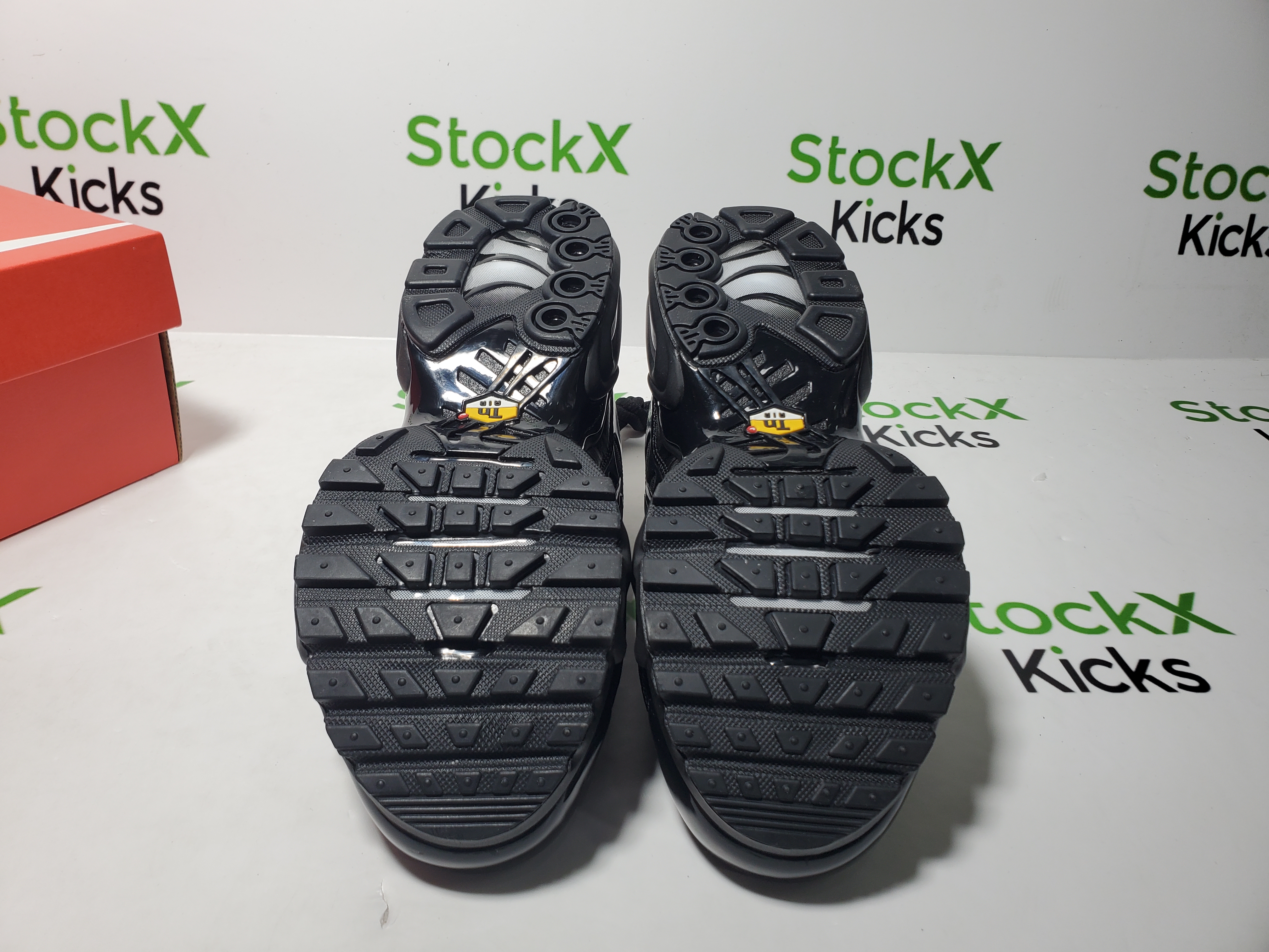 Nike Air Max Plus 'Triple Black' 604133-050 review 5