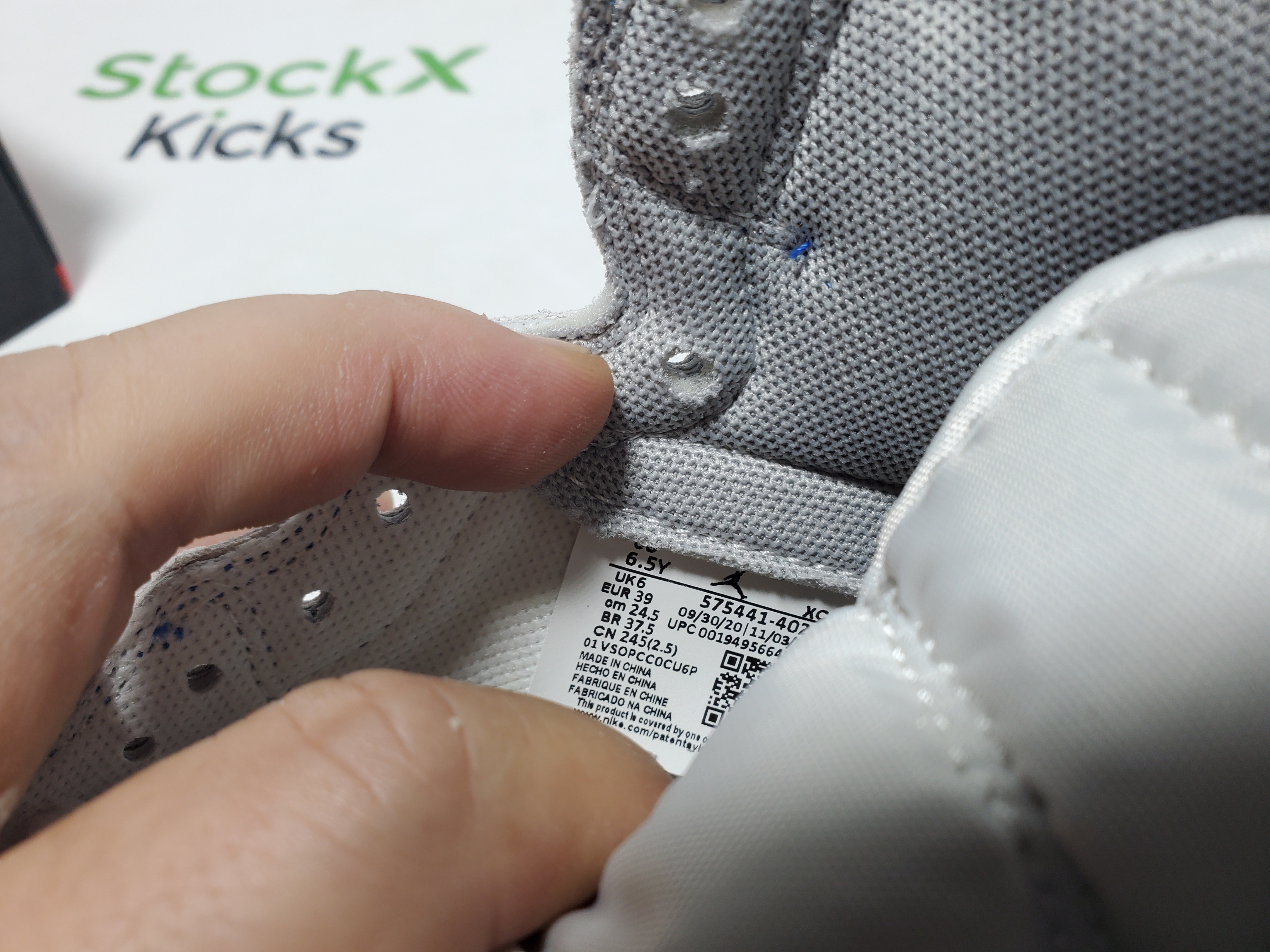 Air Jordan 1 High OG GS Wash North Carolan 555088-402 review 3