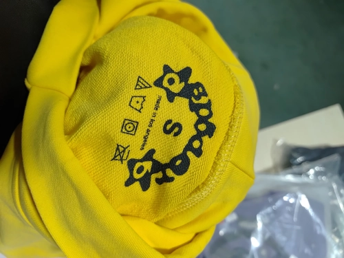 Sp5der White Letters Yellow Hoodie review 