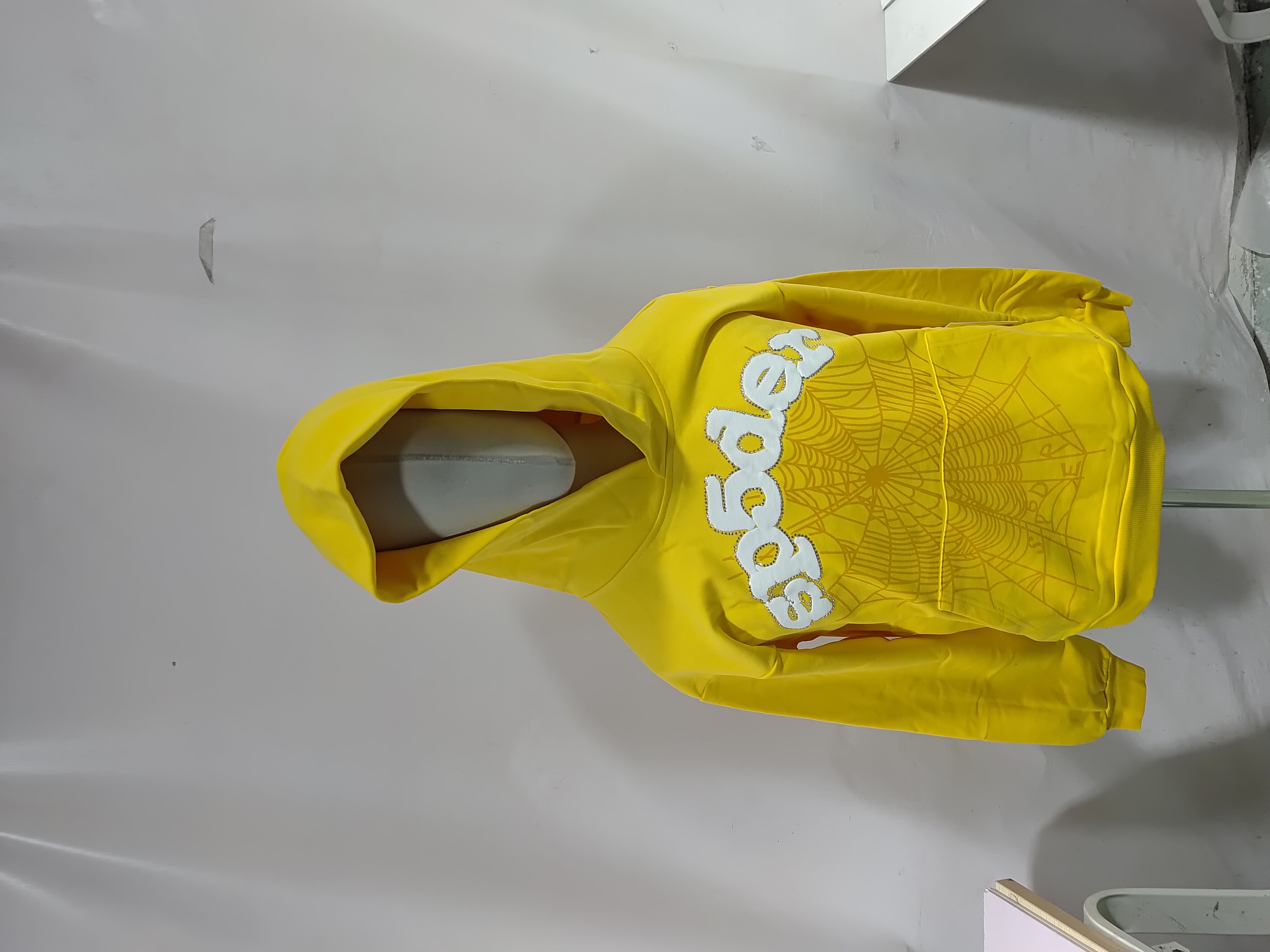 Sp5der White Letters Yellow Hoodie review 1