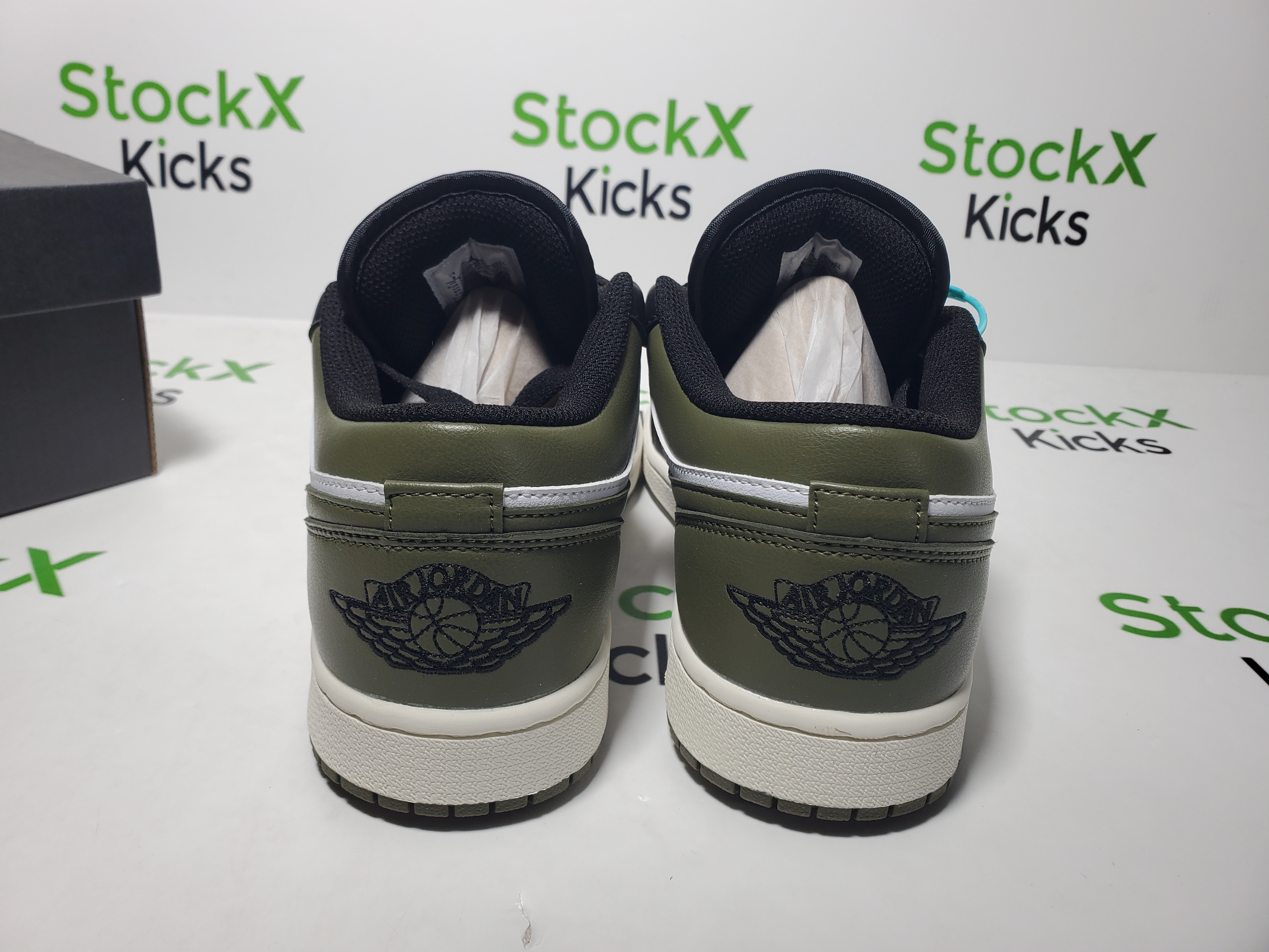 LJR Batch Air Jordan 1 Low 'Black Toe Medium Olive' 553558-092 review StockxKicks 03