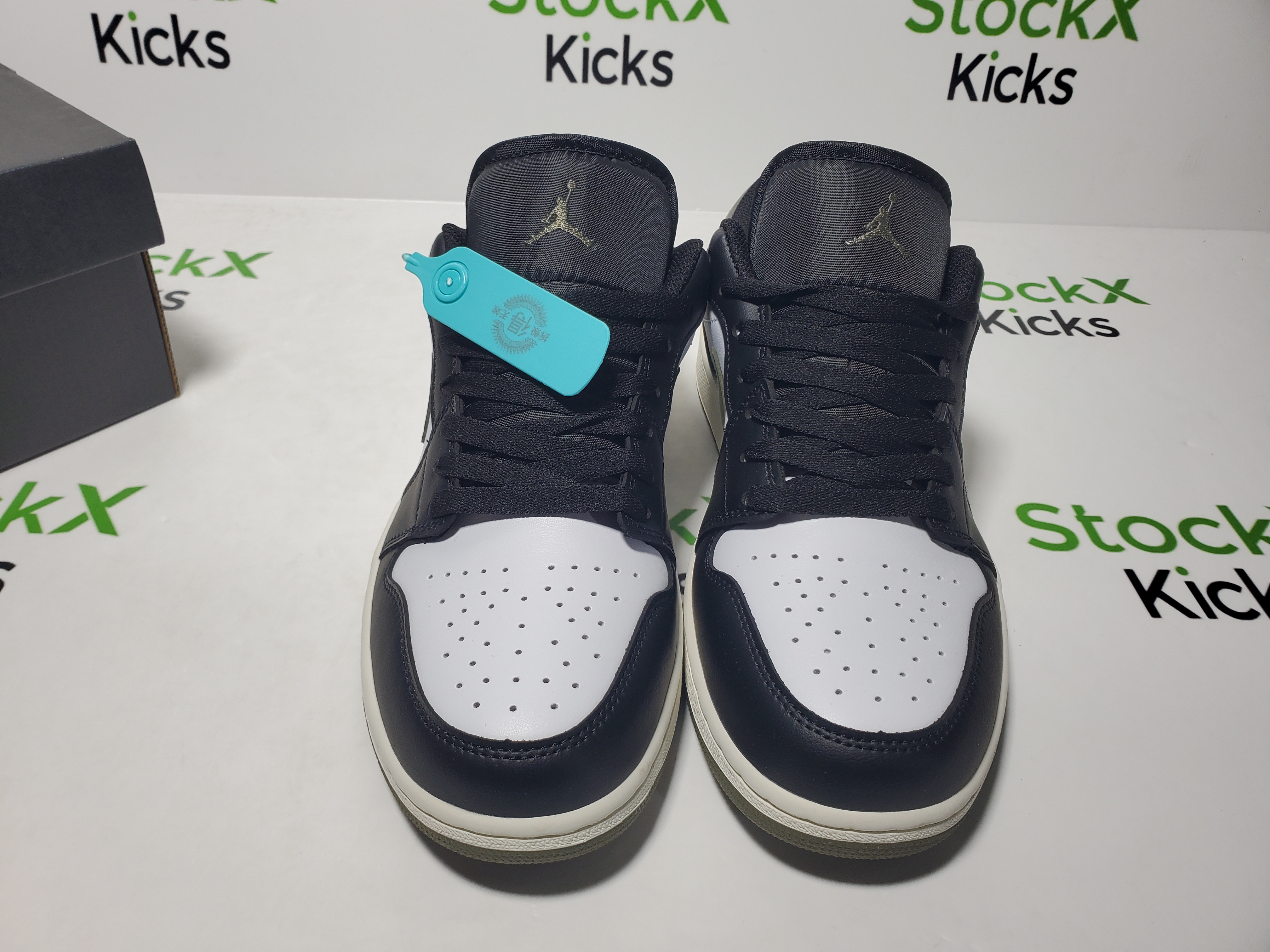 LJR Batch Air Jordan 1 Low 'Black Toe Medium Olive' 553558-092 review StockxKicks 04