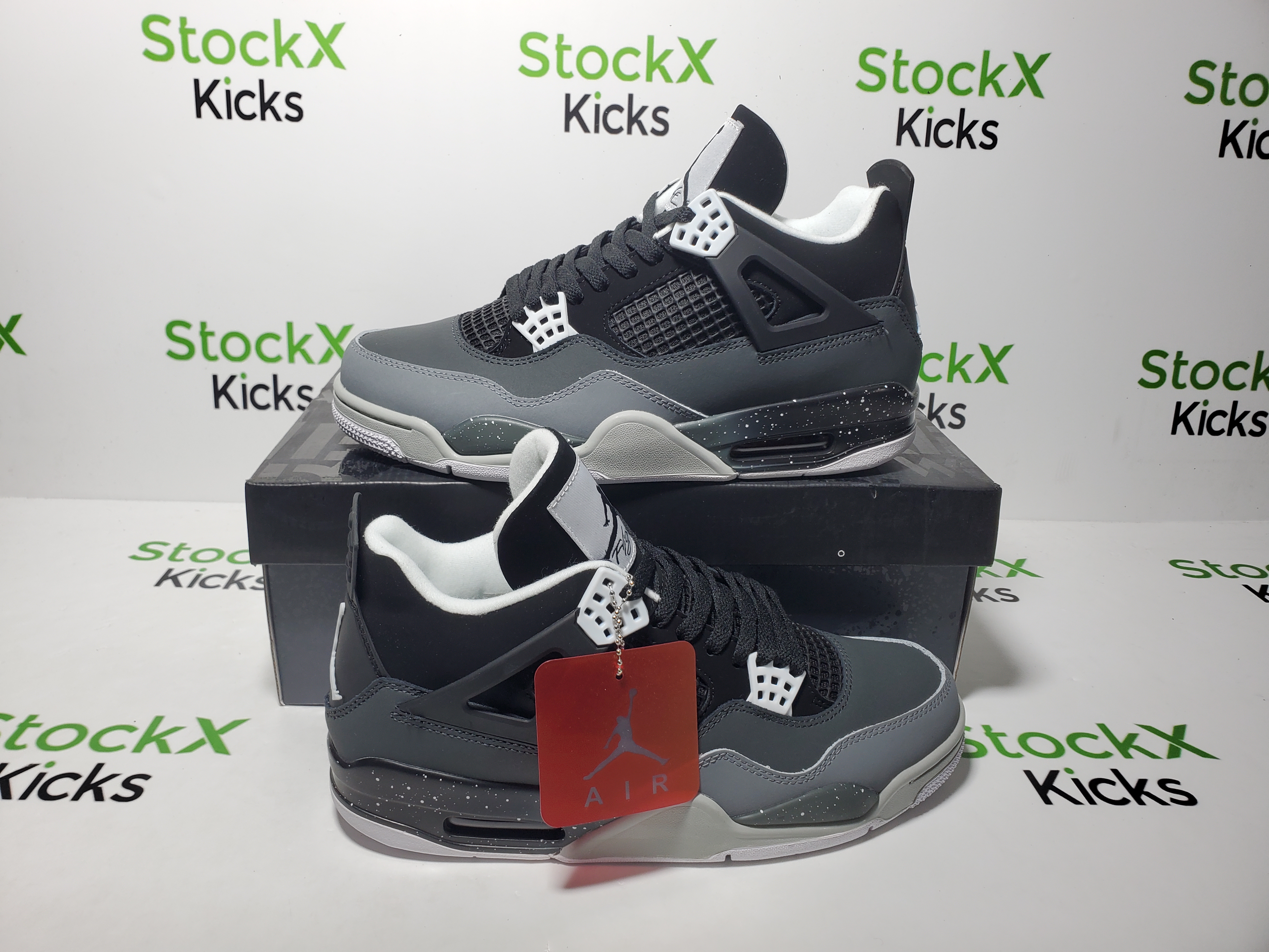 Special offer Batch  Air Jordan 4 “Fear” FQ8138-002 review StockxKicks 02