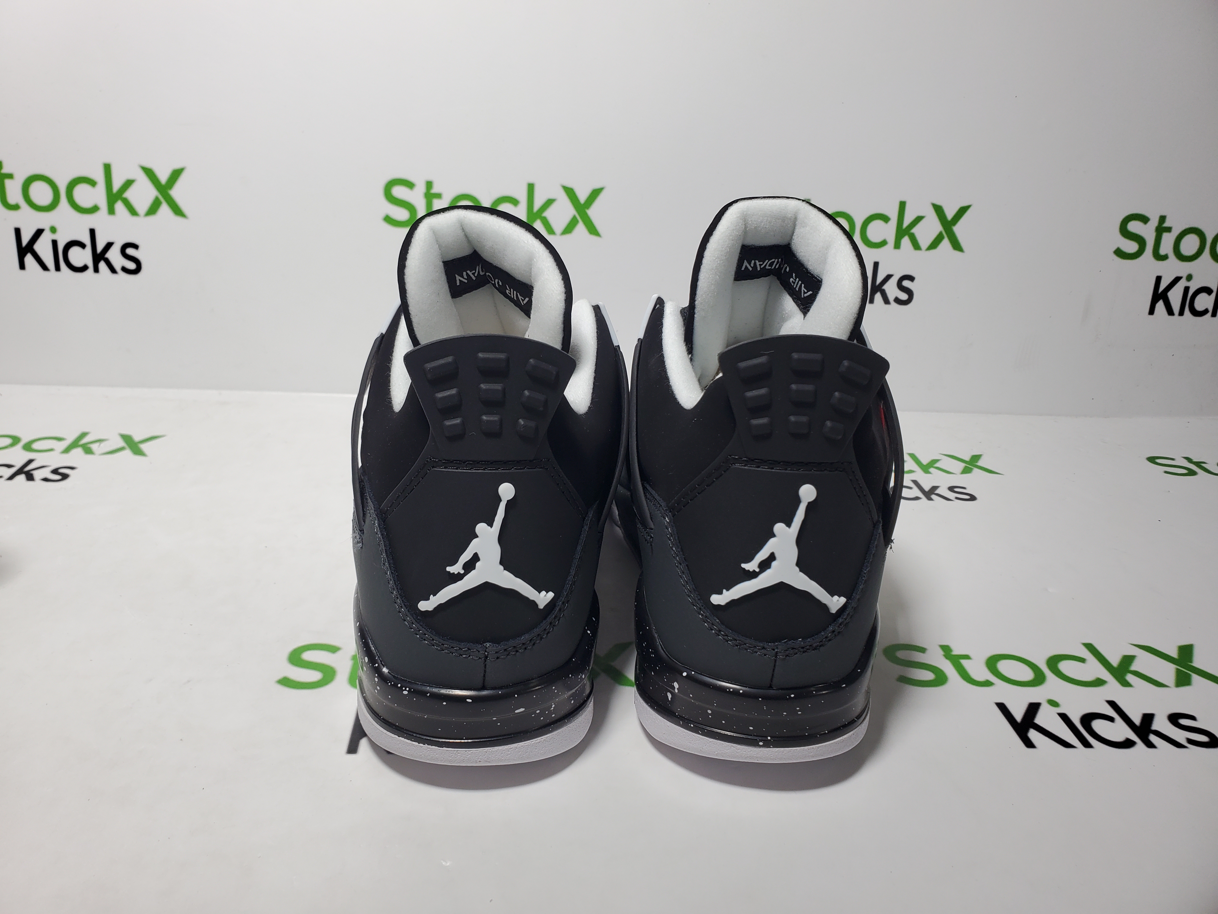 Special offer Batch  Air Jordan 4 “Fear” FQ8138-002 review StockxKicks 03