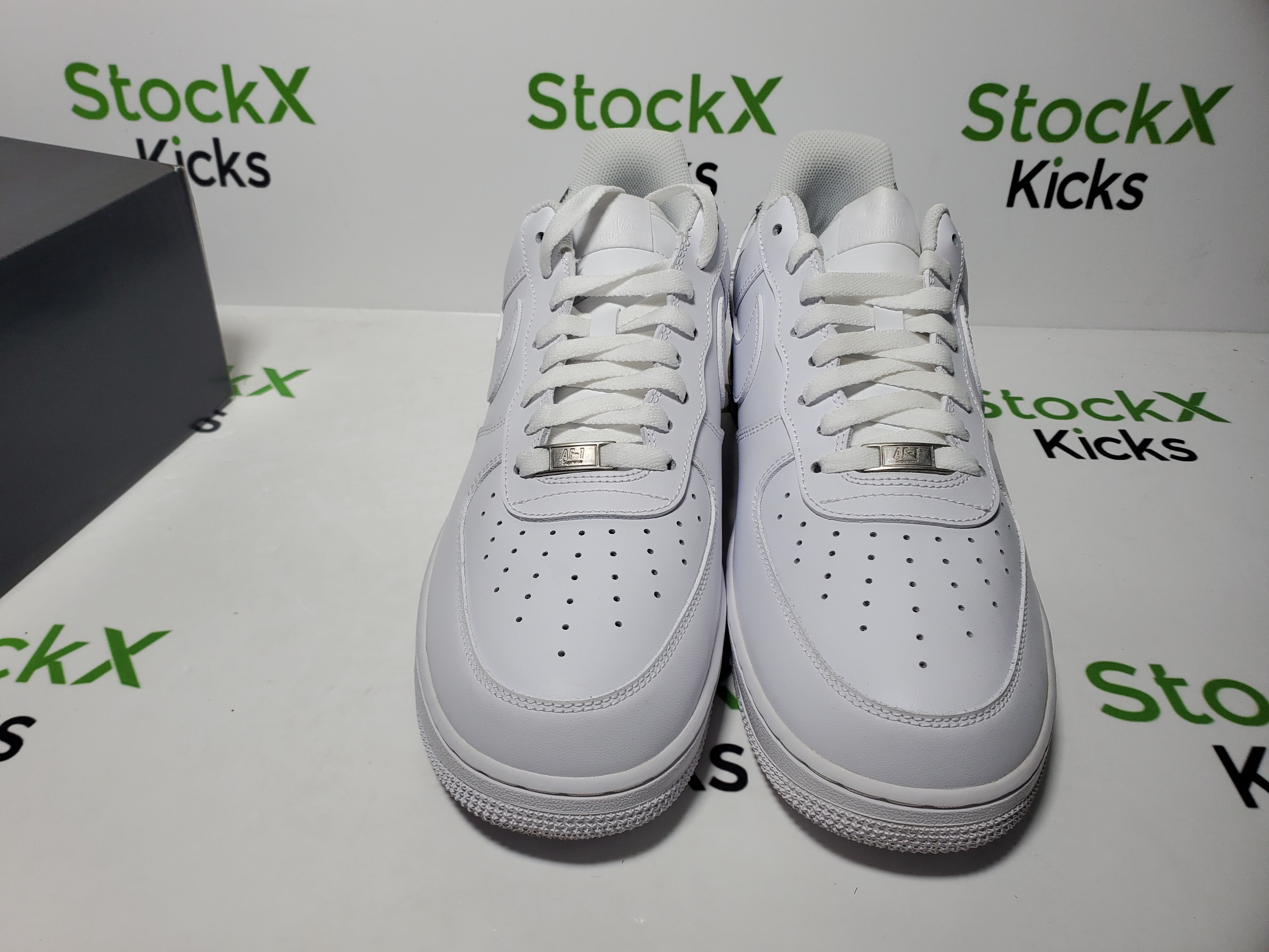 LJR Batch Nike Supreme x Comme des Garçons SHIRT x Nike Air Force 1 Low 'Eyes' 923044-100 review StockxKicks 04