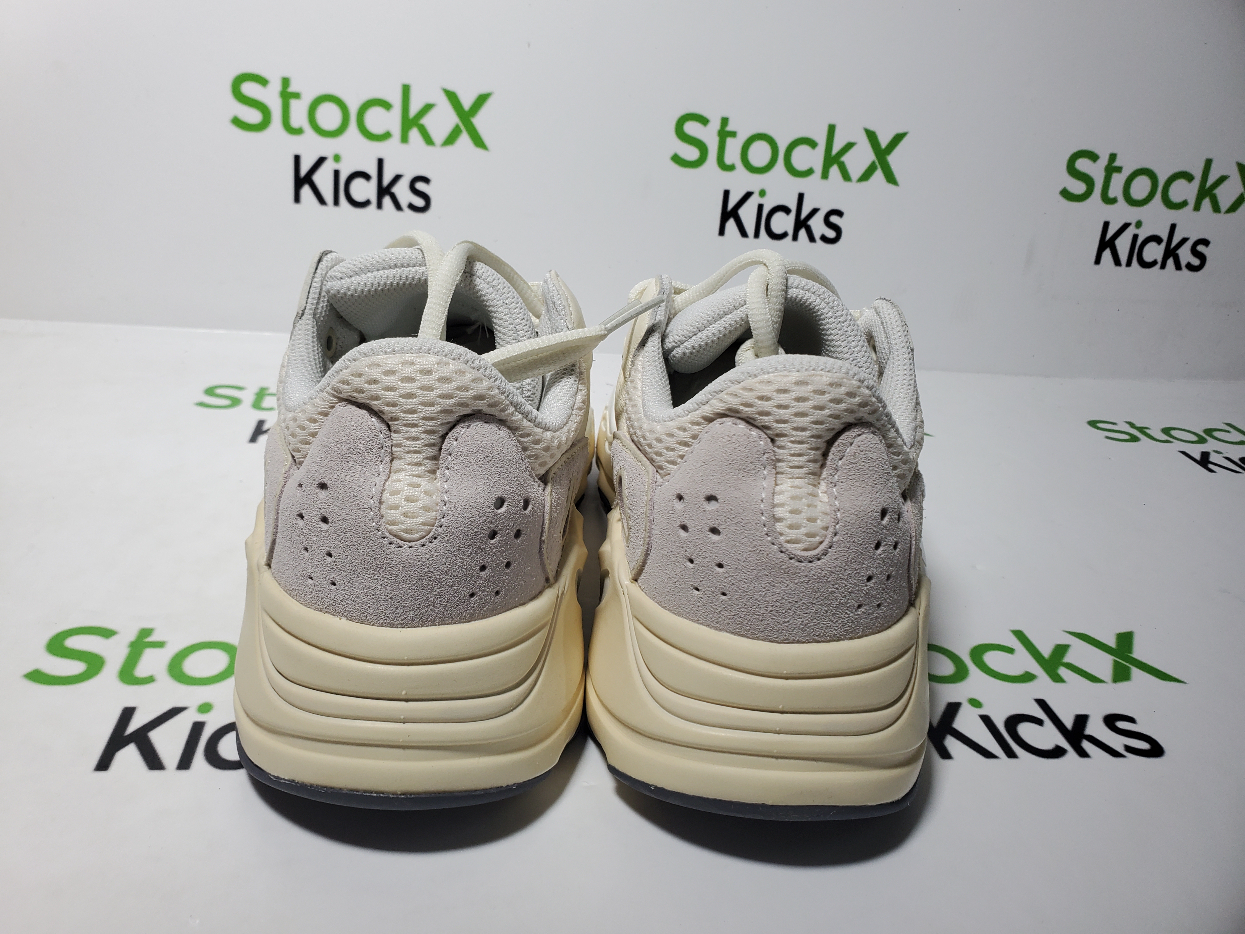 PK God Batch adidas Yeezy Boost 700 Analog EG7596 review StockxKicks 03