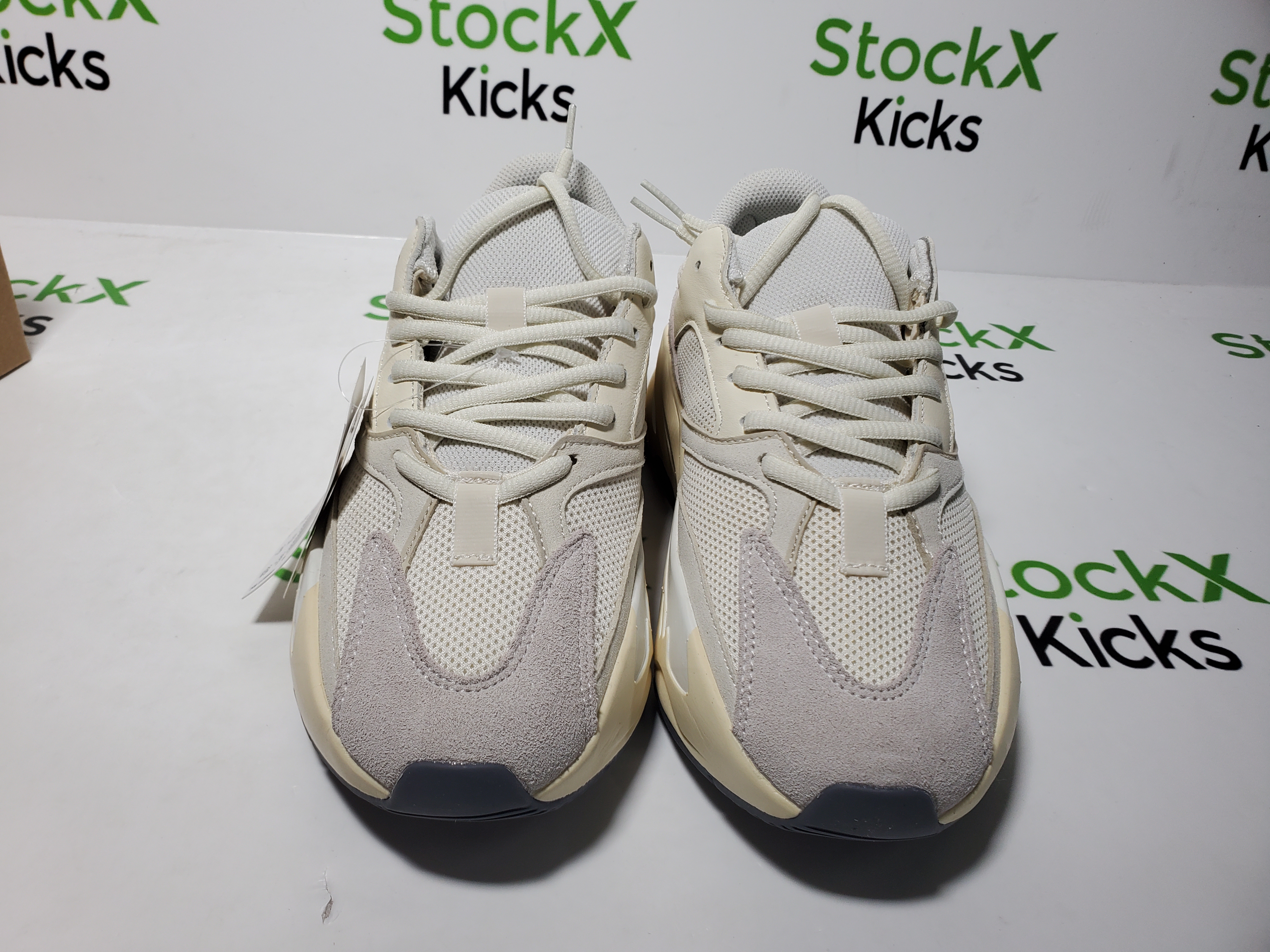 PK God Batch adidas Yeezy Boost 700 Analog EG7596 review StockxKicks 04